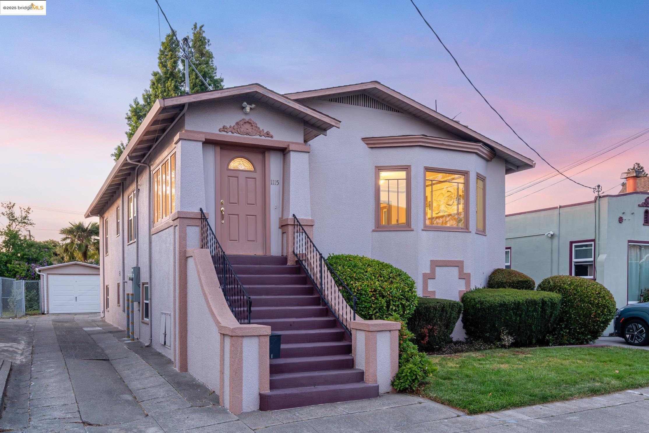 1115 Blake St