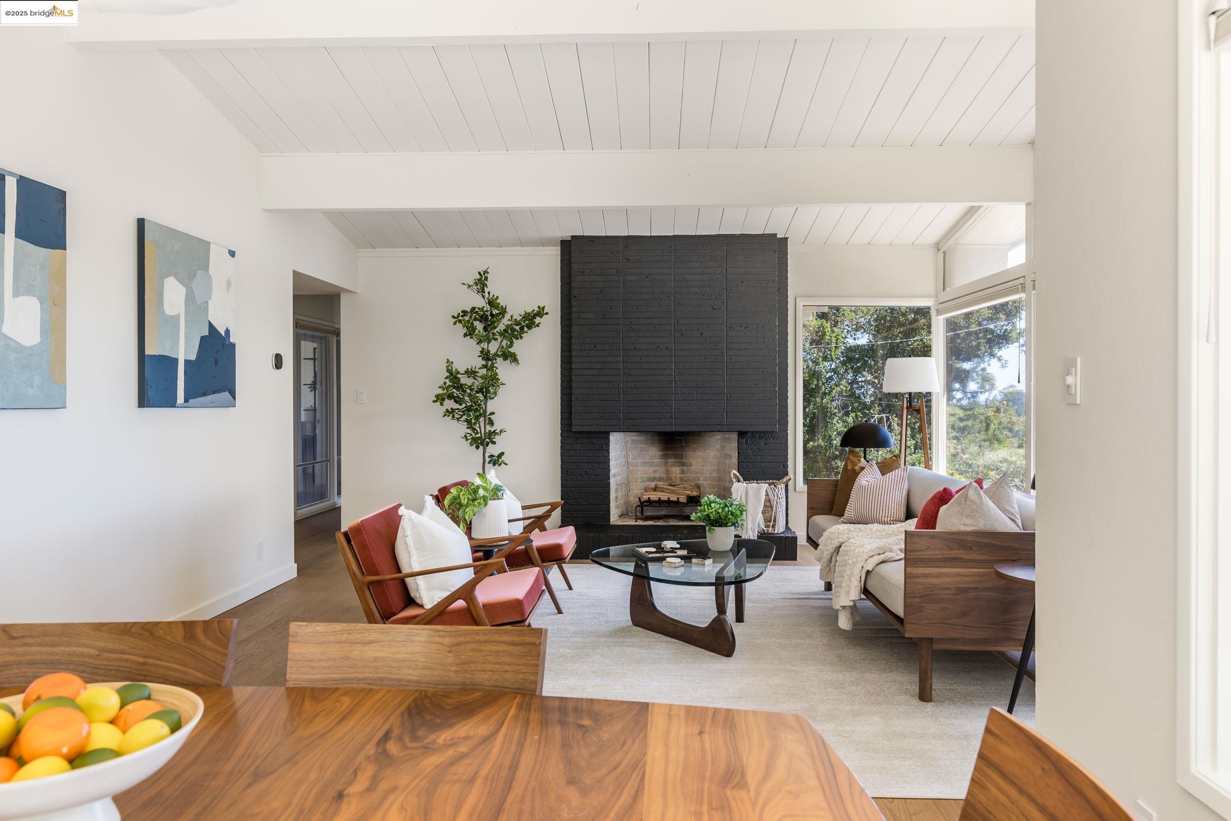 4500 Mountain View Ave