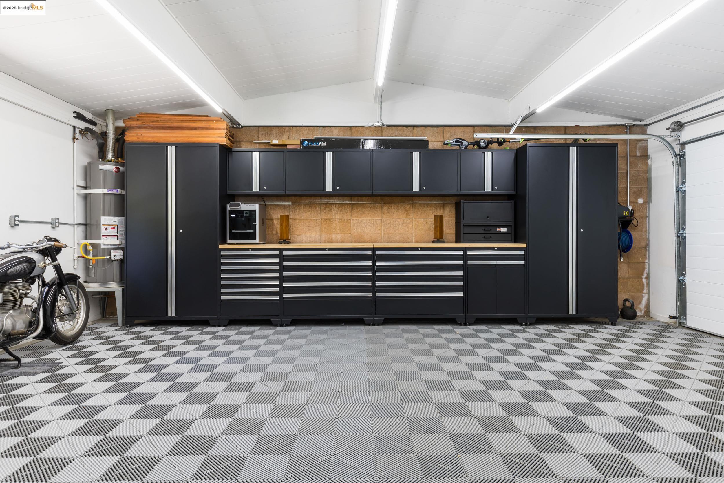 4500 Mountain View Ave