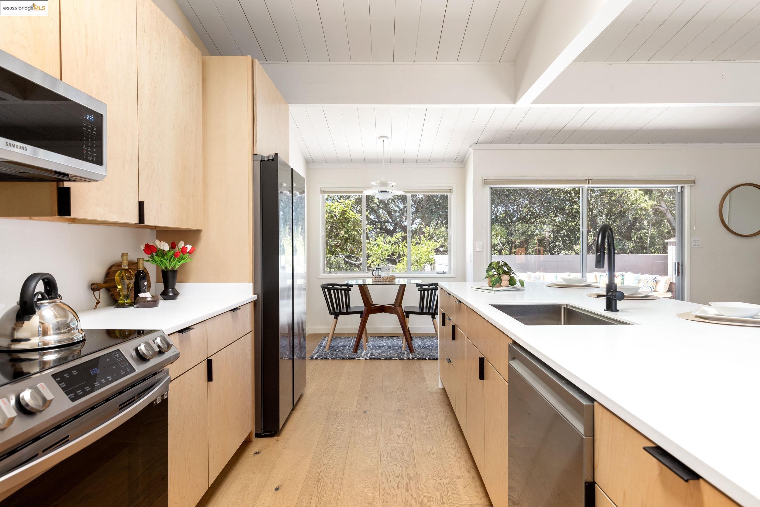 4500 Mountain View Ave