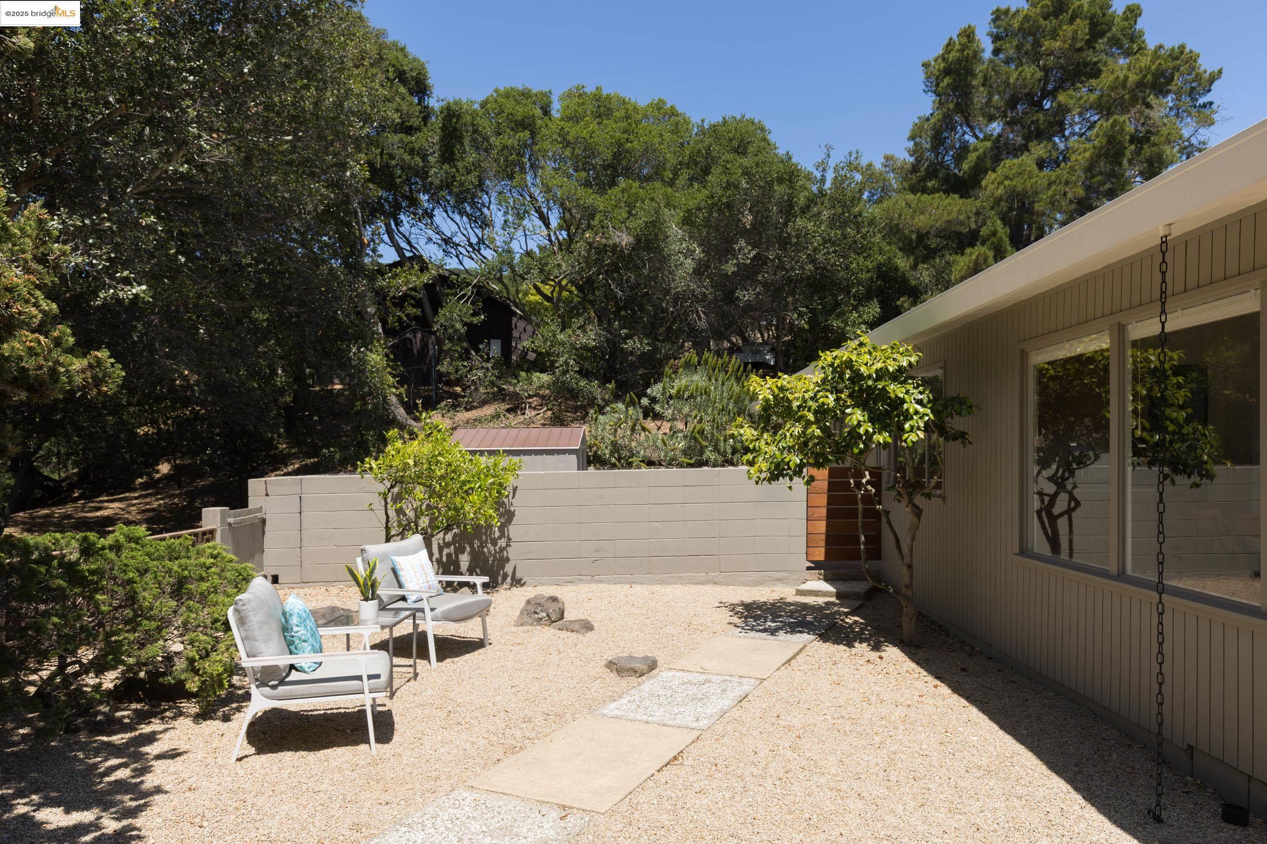 4500 Mountain View Ave