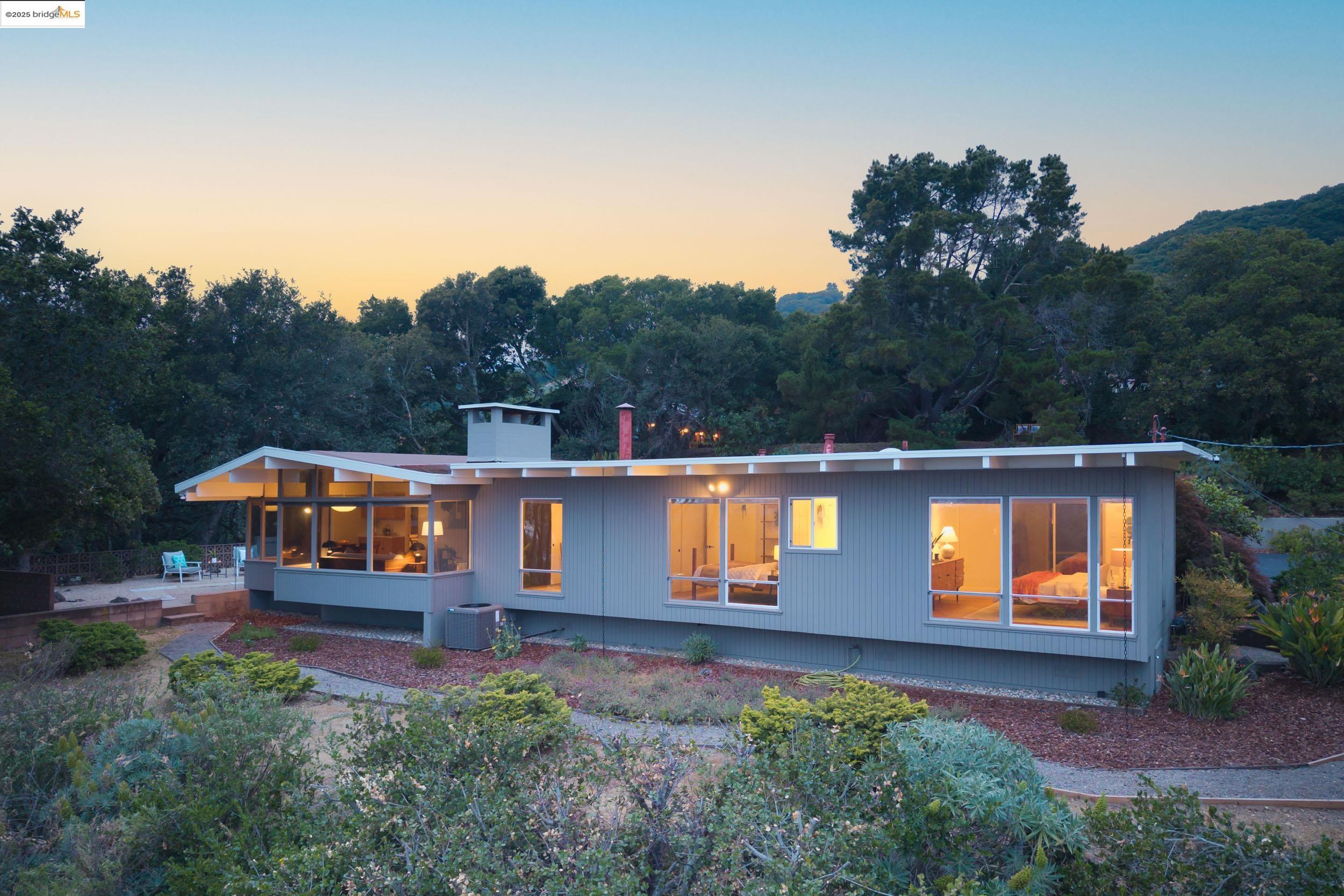 4500 Mountain View Ave