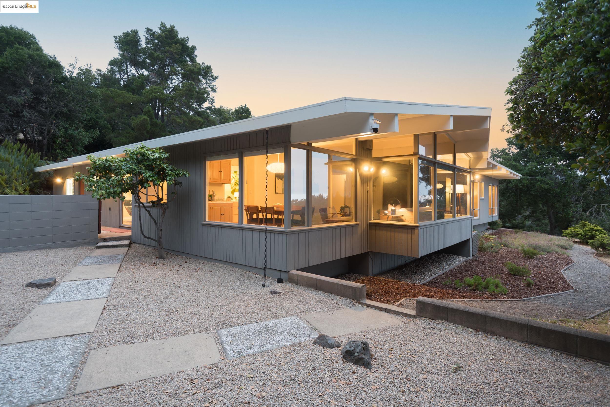 4500 Mountain View Ave