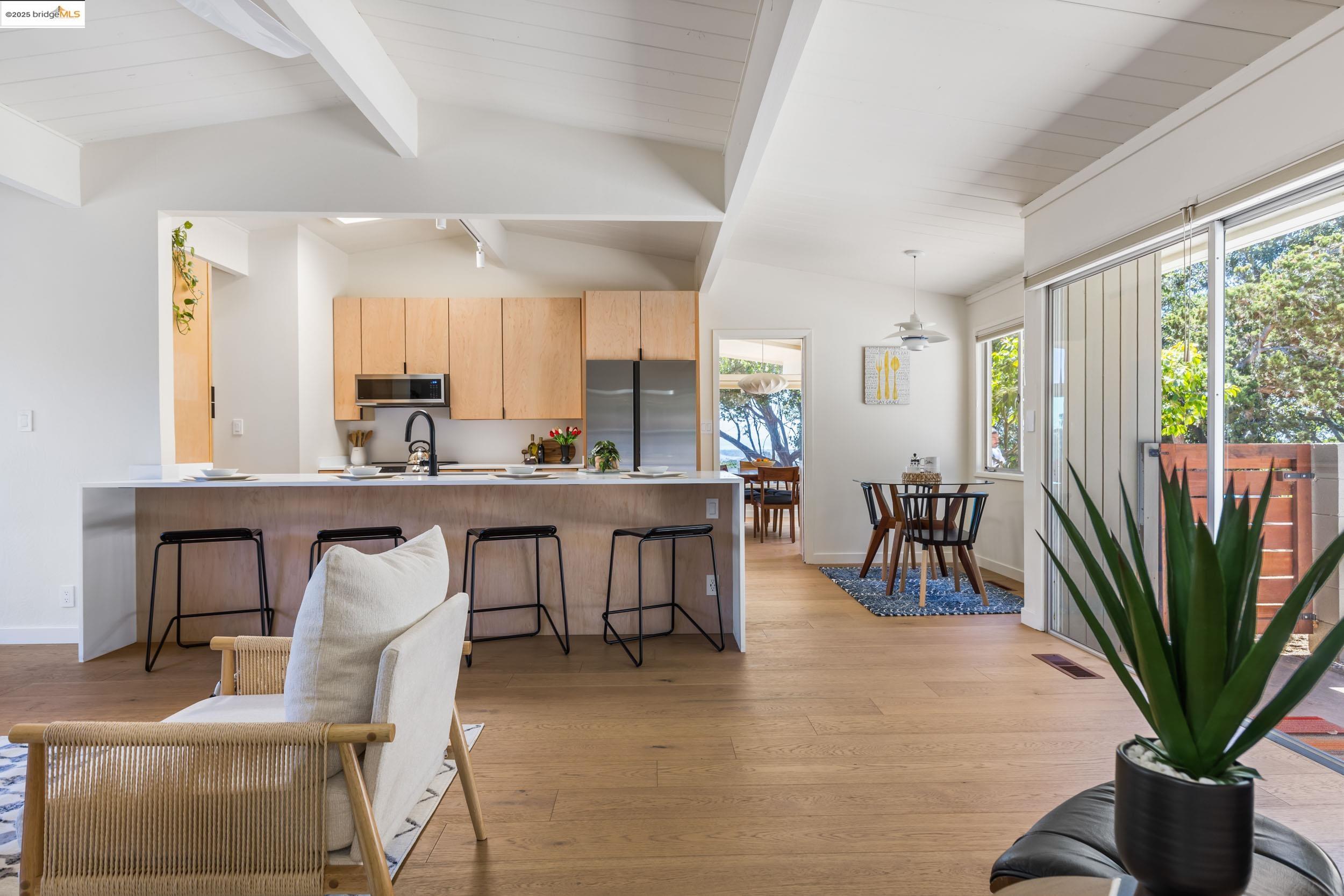 4500 Mountain View Ave