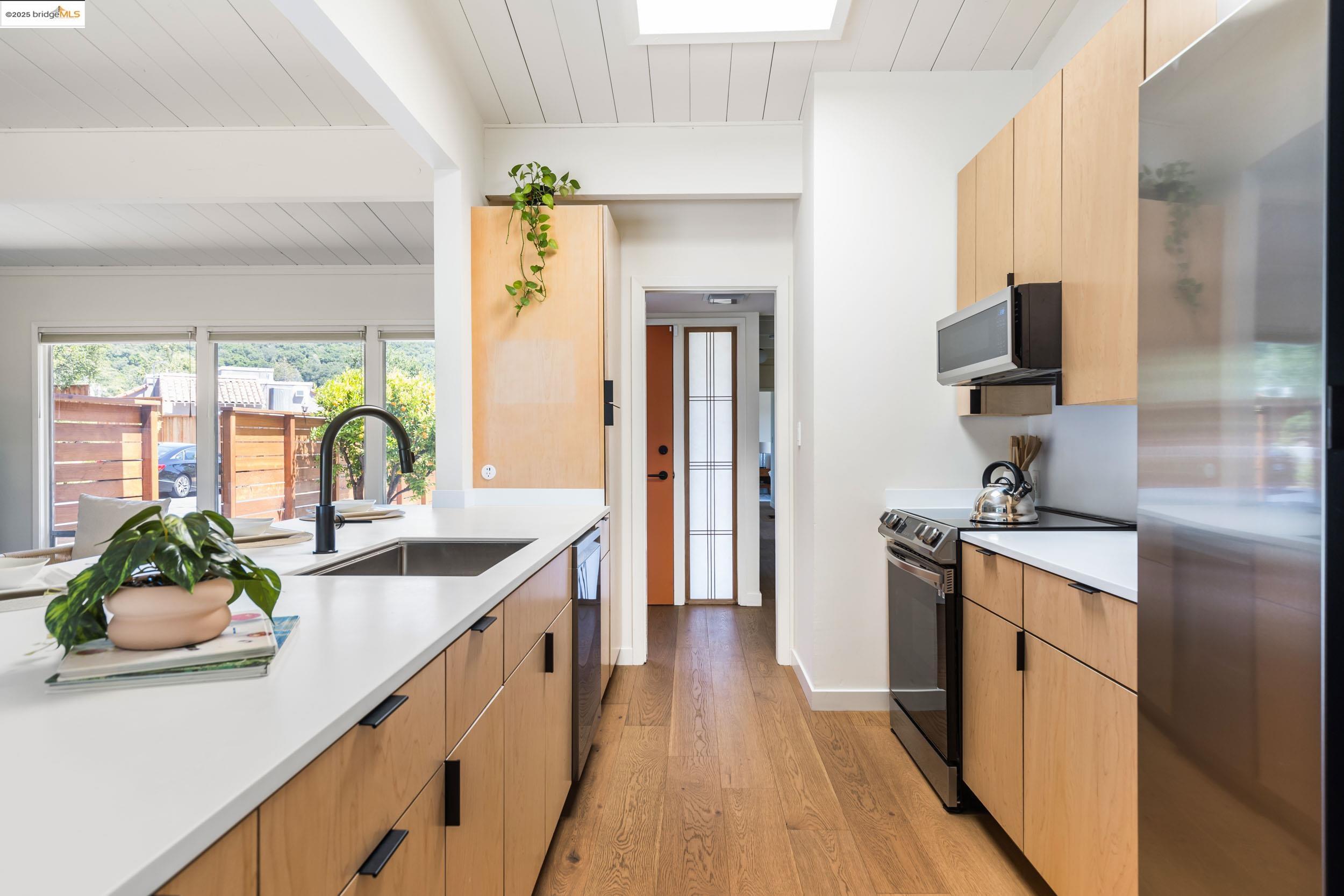 4500 Mountain View Ave