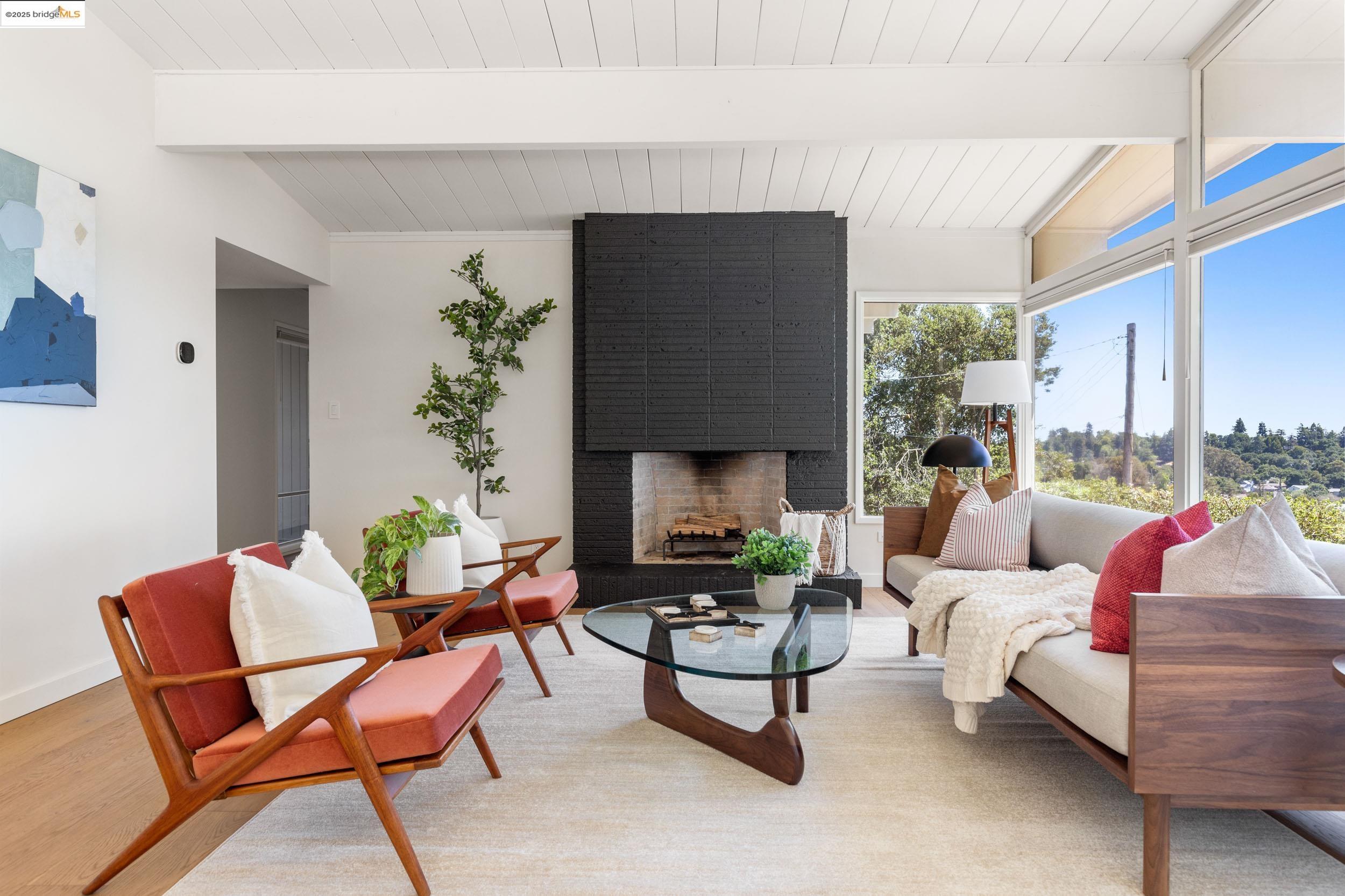 4500 Mountain View Ave