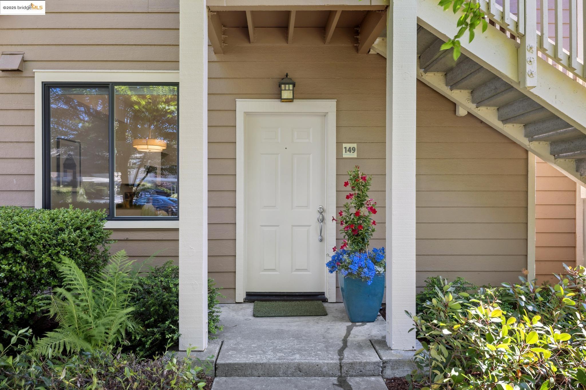 149 Shoreline Ct # 149