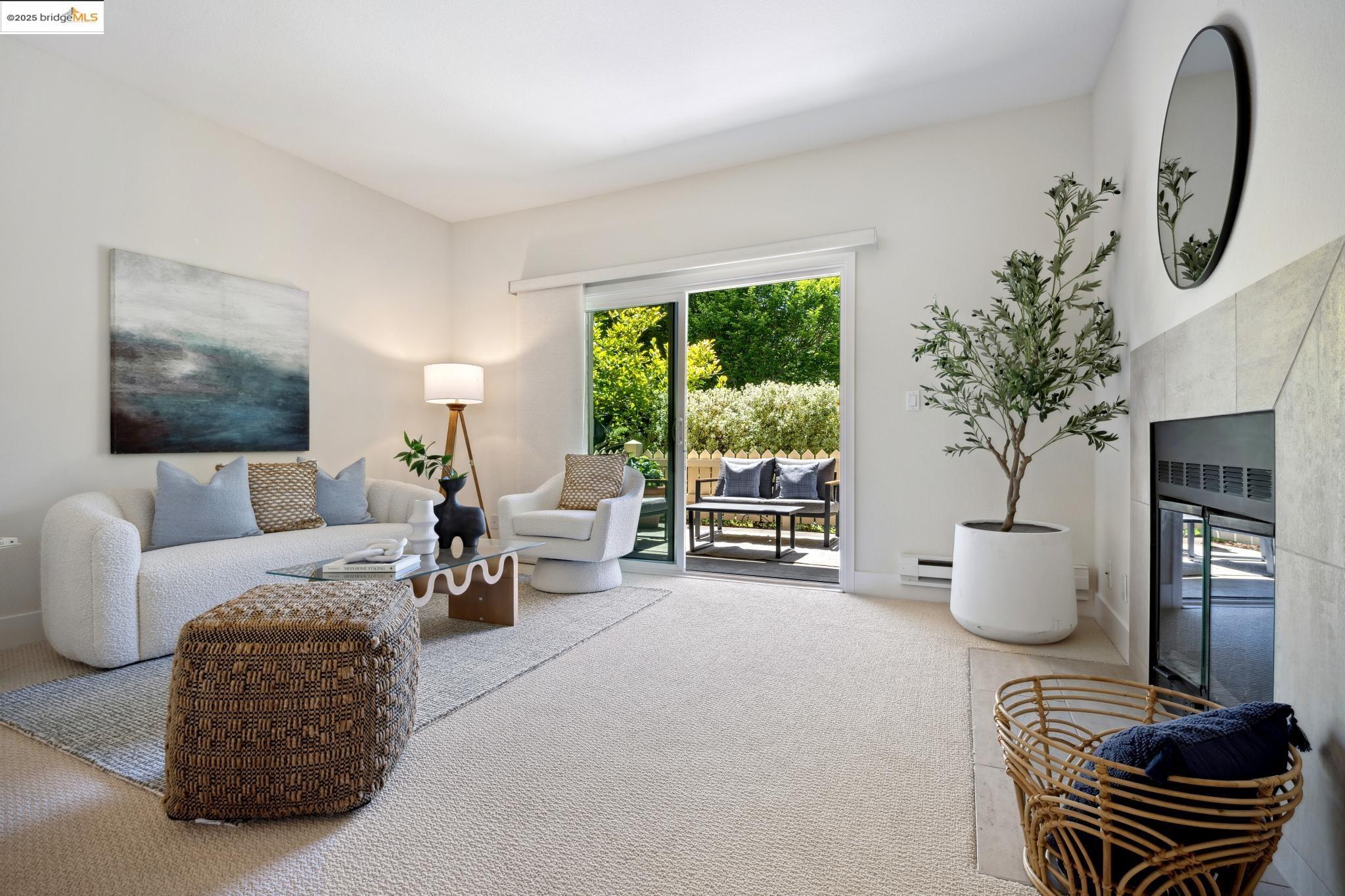 149 Shoreline Ct # 149