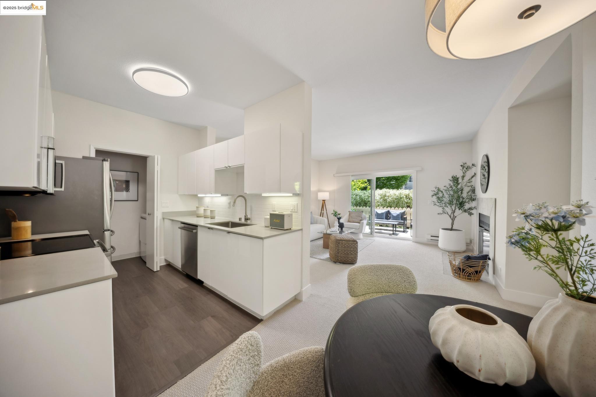 149 Shoreline Ct # 149