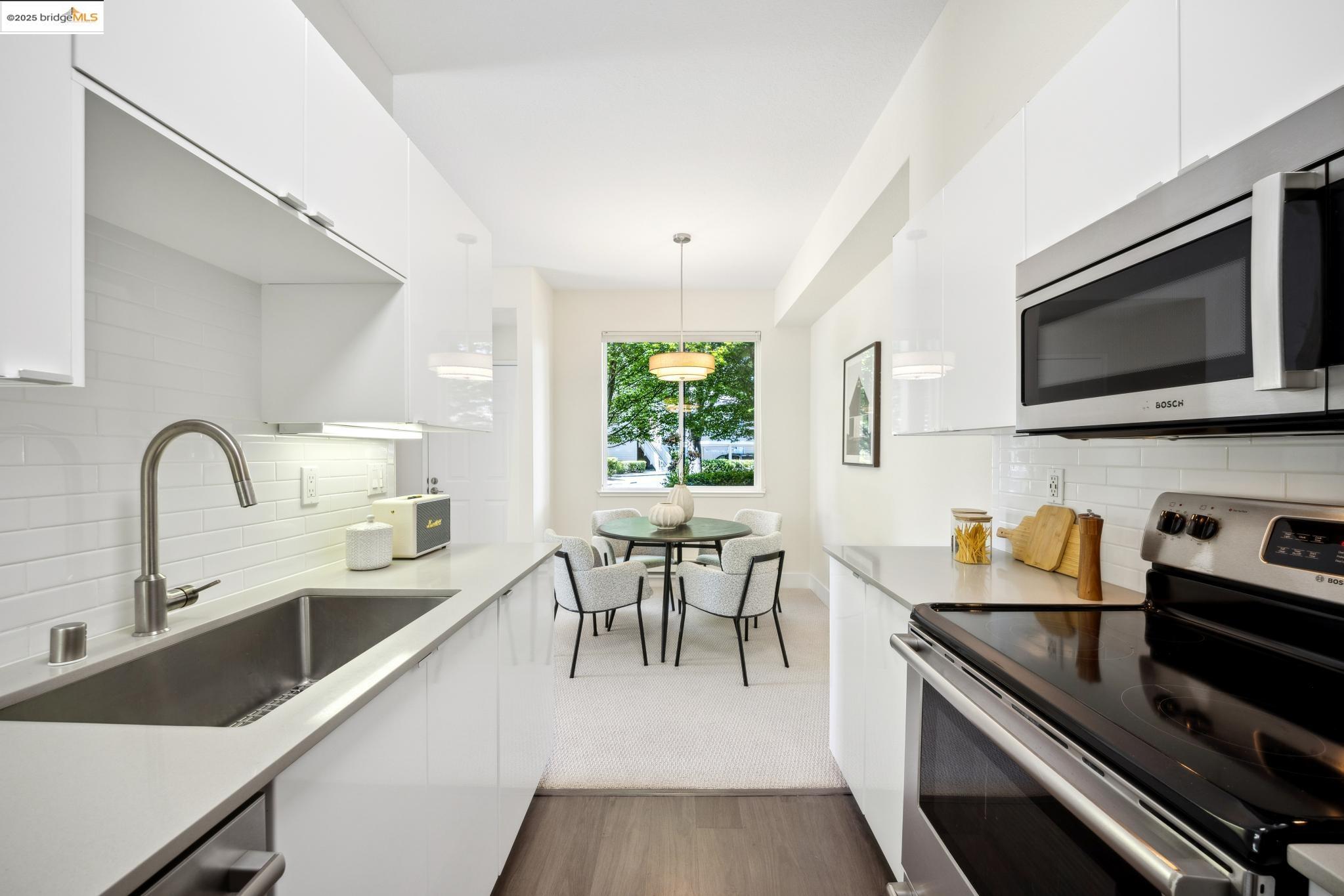 149 Shoreline Ct # 149