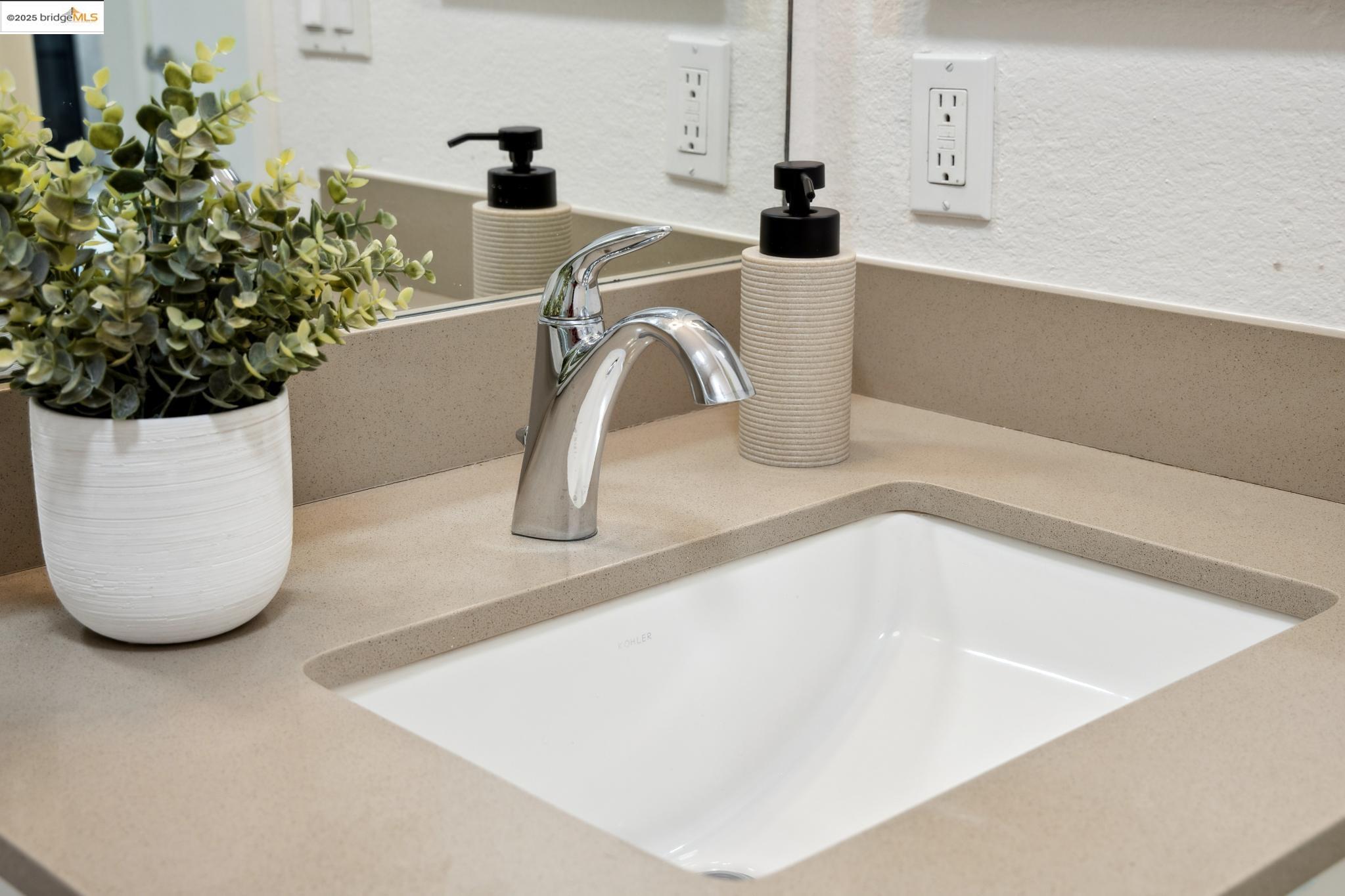 149 Shoreline Ct # 149