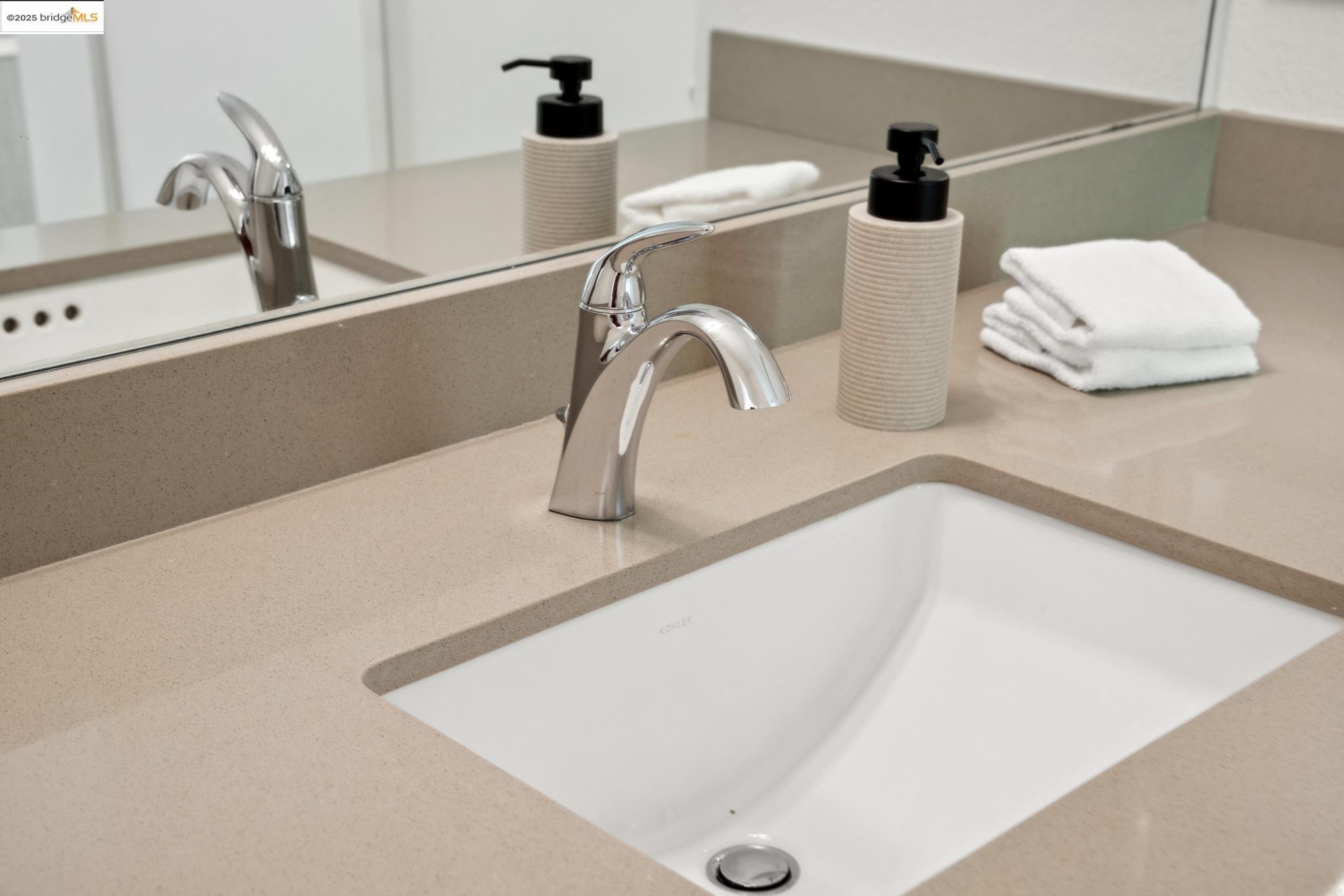 149 Shoreline Ct # 149