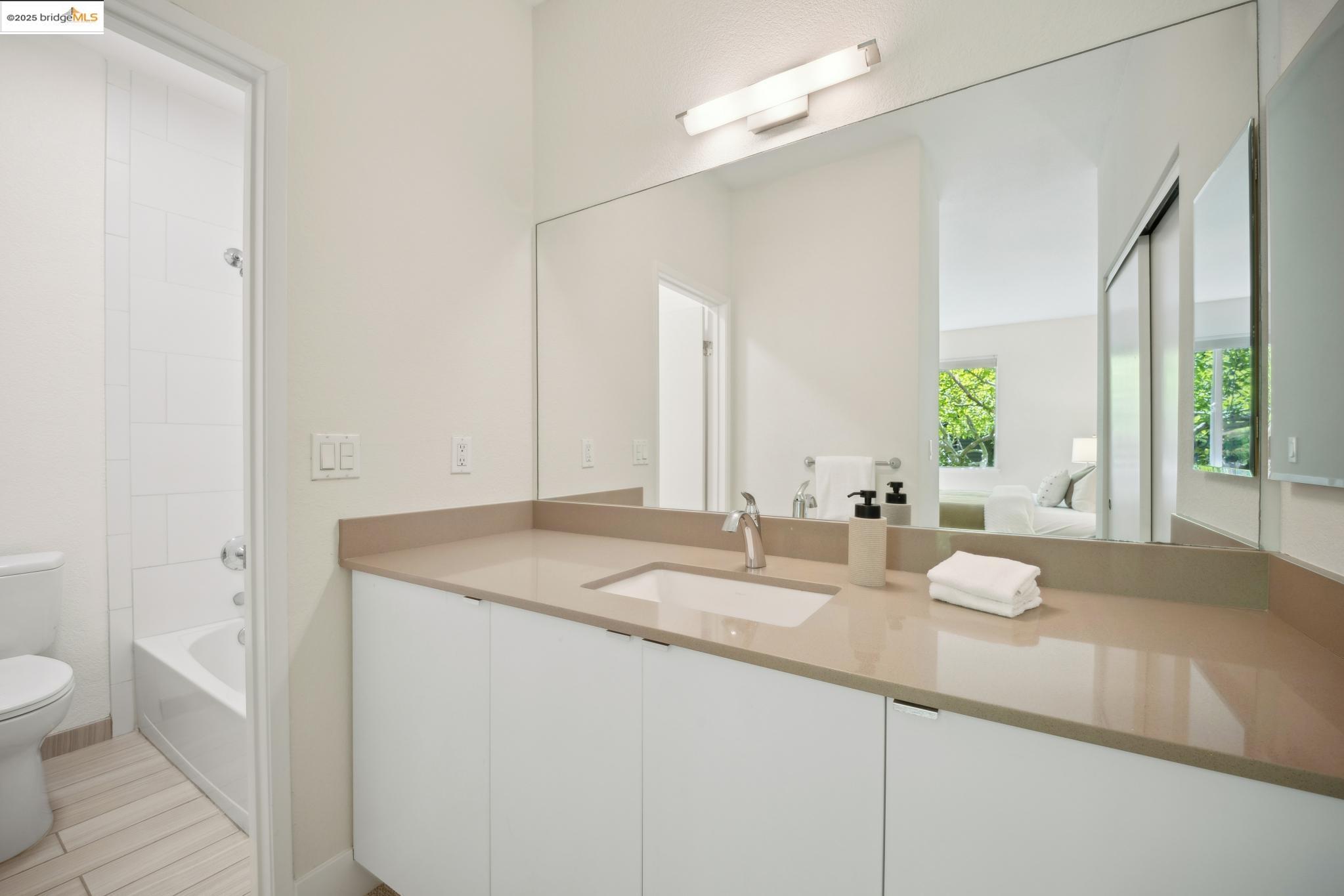 149 Shoreline Ct # 149