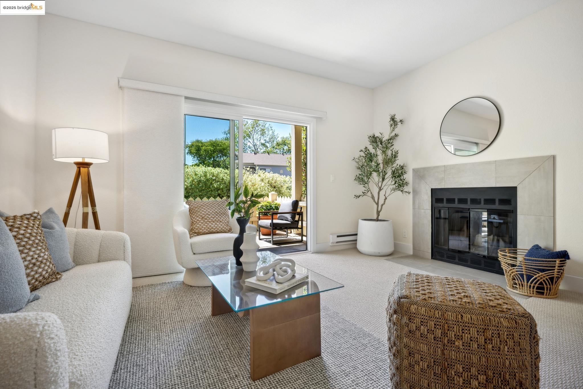 149 Shoreline Ct # 149