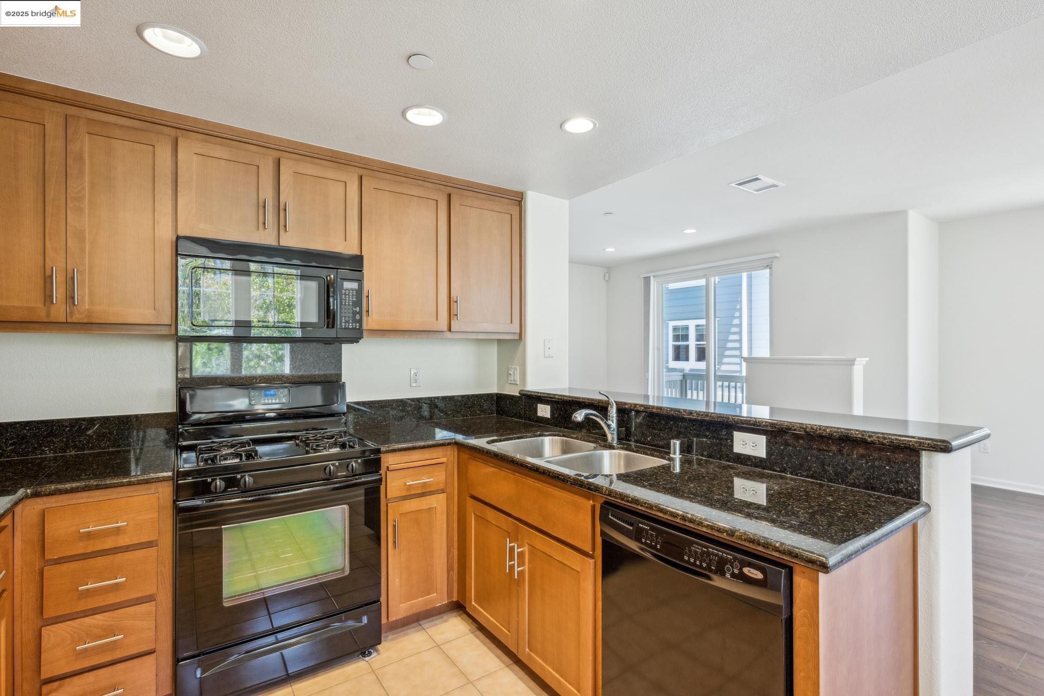 2020 Northshore Dr