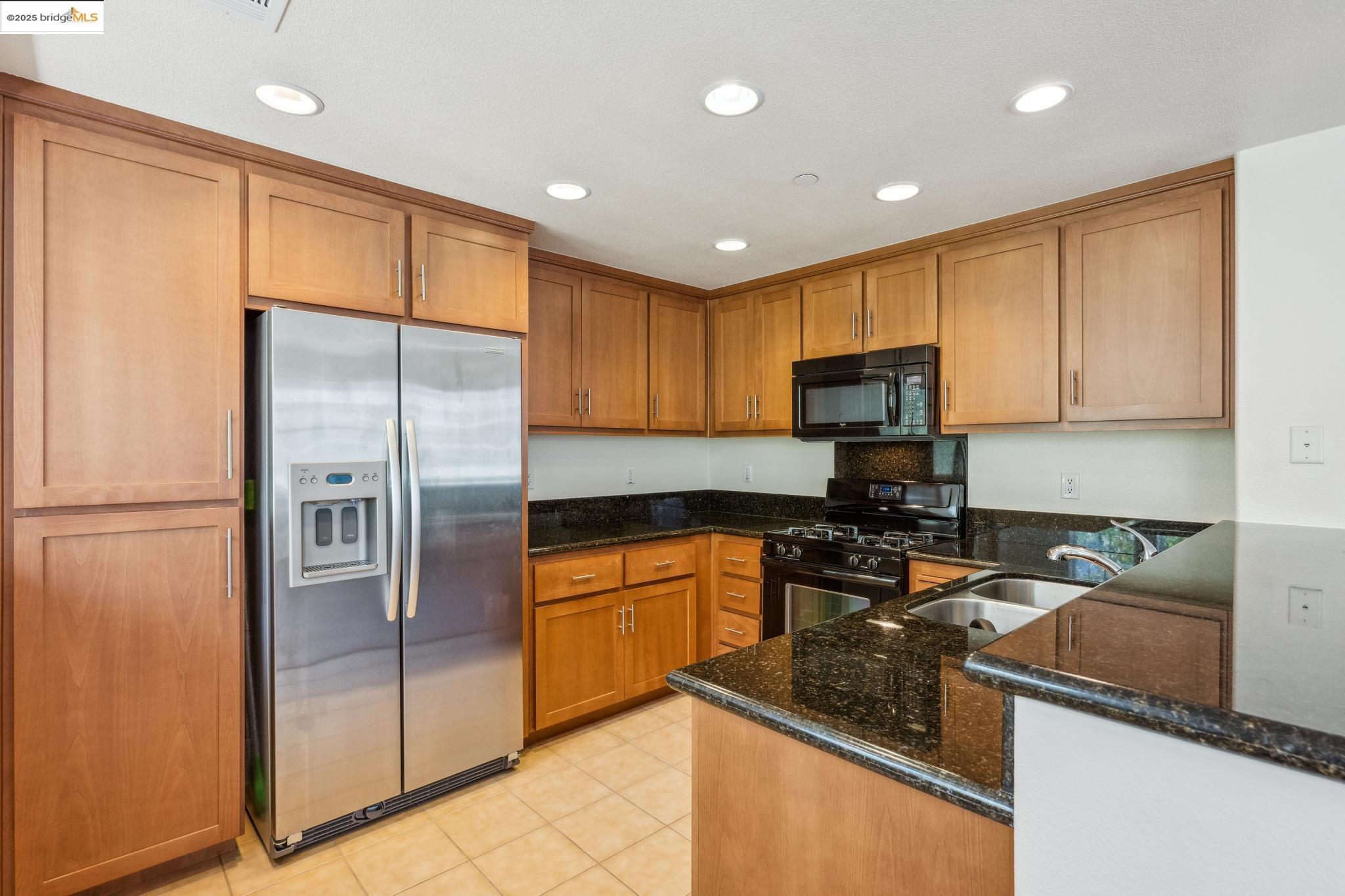 2020 Northshore Dr