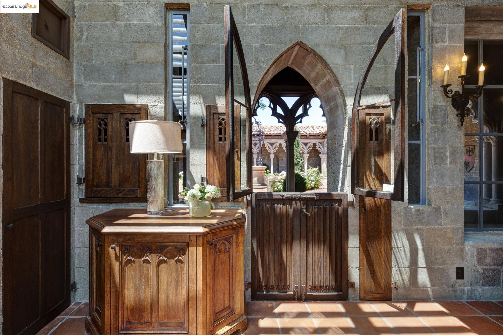 2900 Buena Vista Way