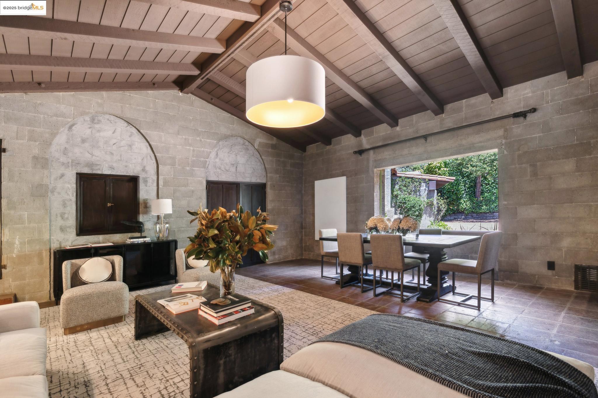 2900 Buena Vista Way