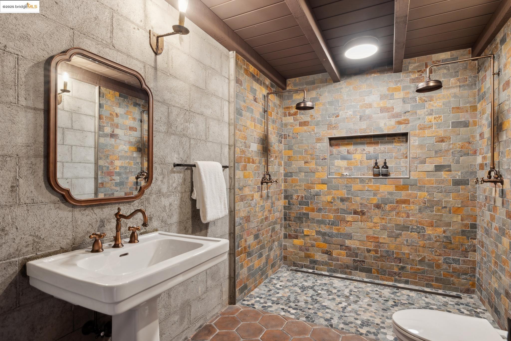 2900 Buena Vista Way