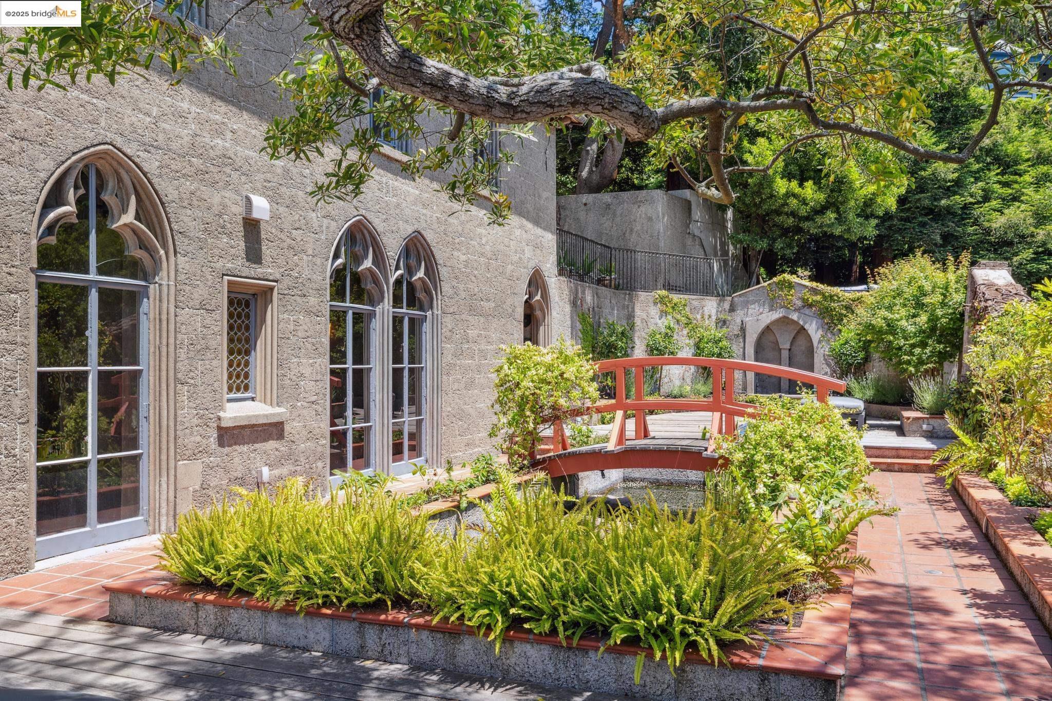 2900 Buena Vista Way