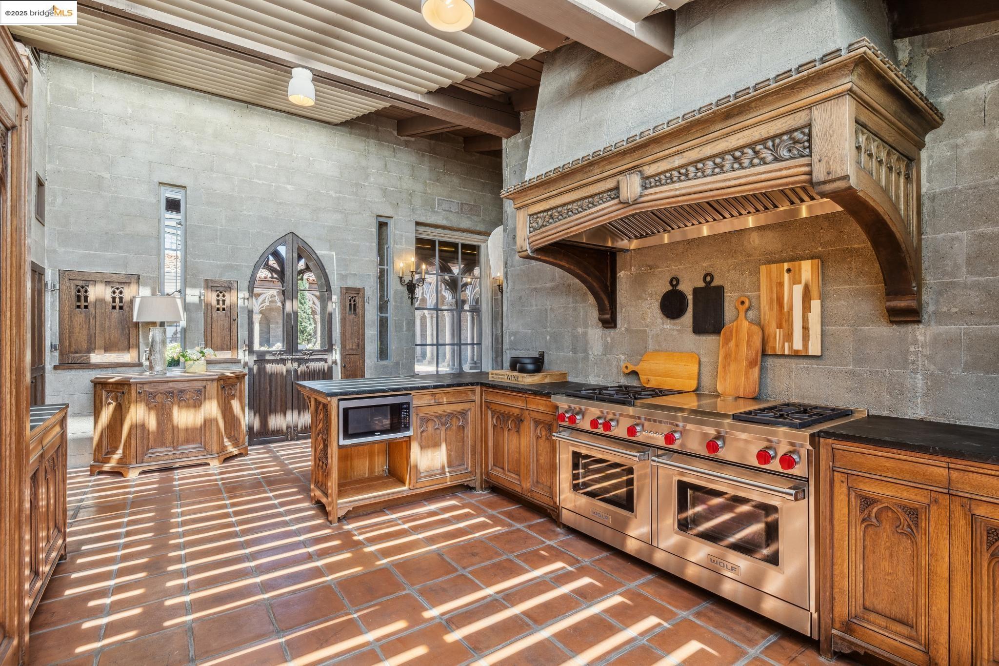 2900 Buena Vista Way