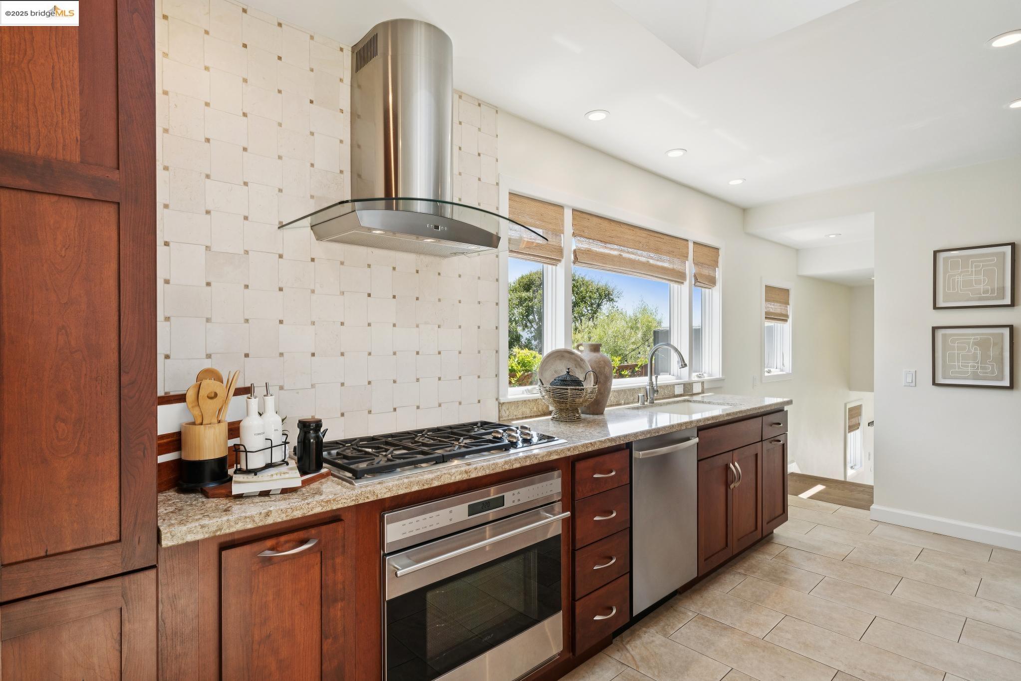338 Berkeley Park Blvd