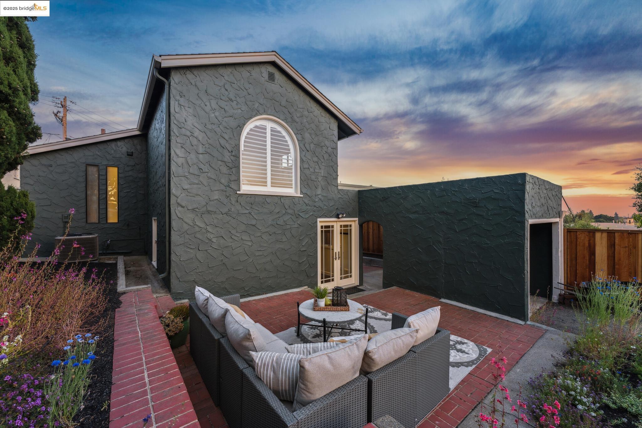 338 Berkeley Park Blvd