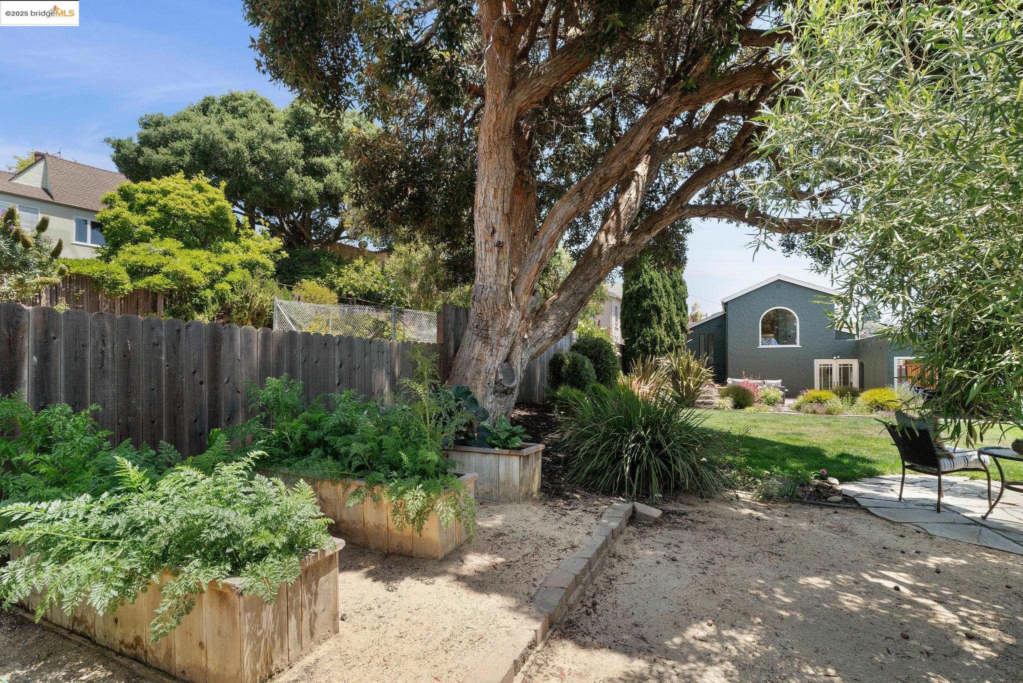 338 Berkeley Park Blvd