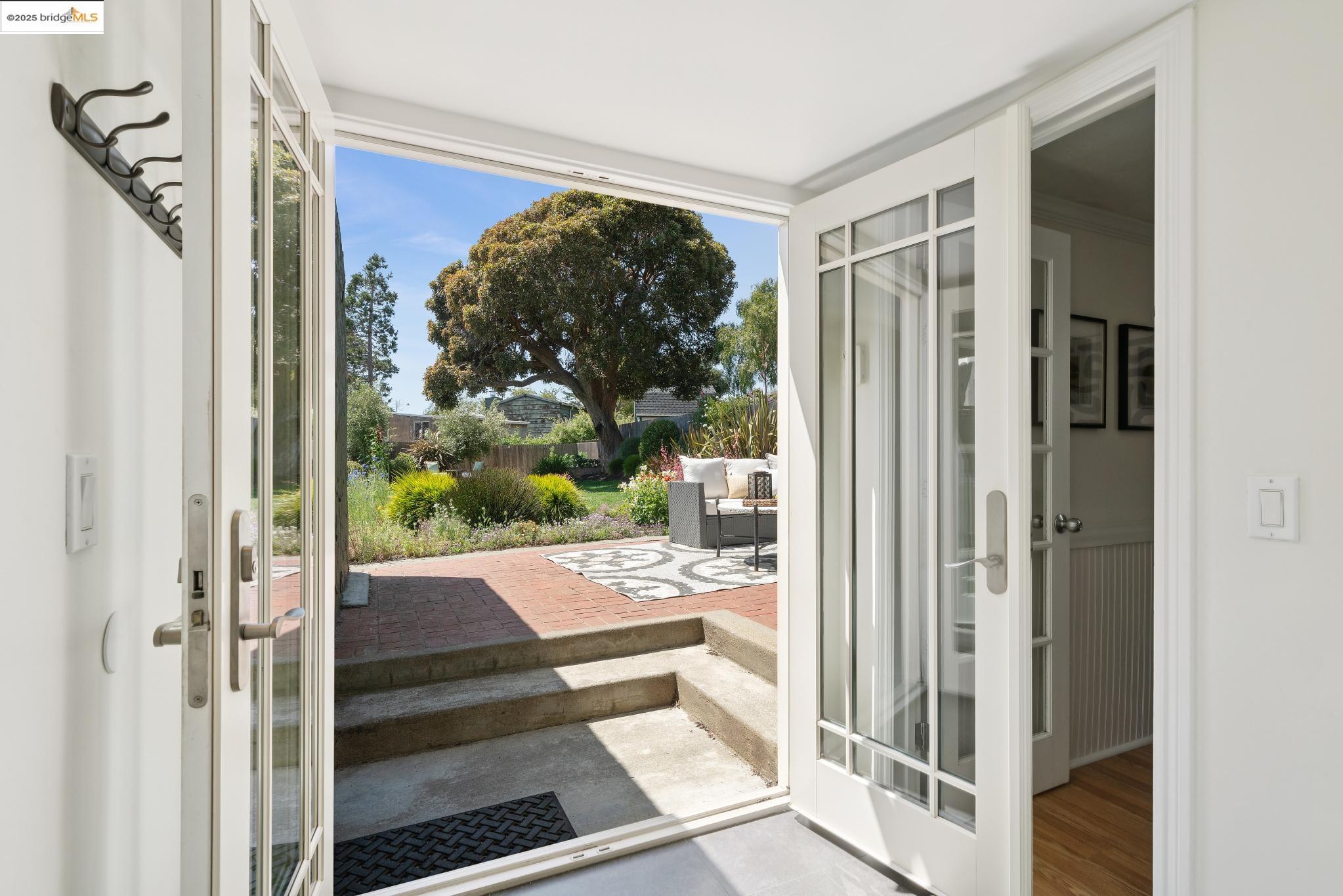 338 Berkeley Park Blvd