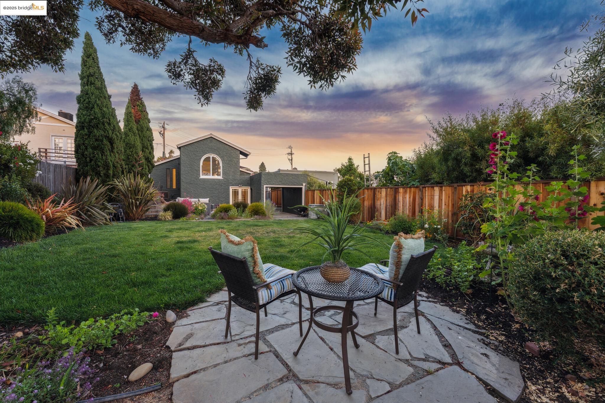 338 Berkeley Park Blvd