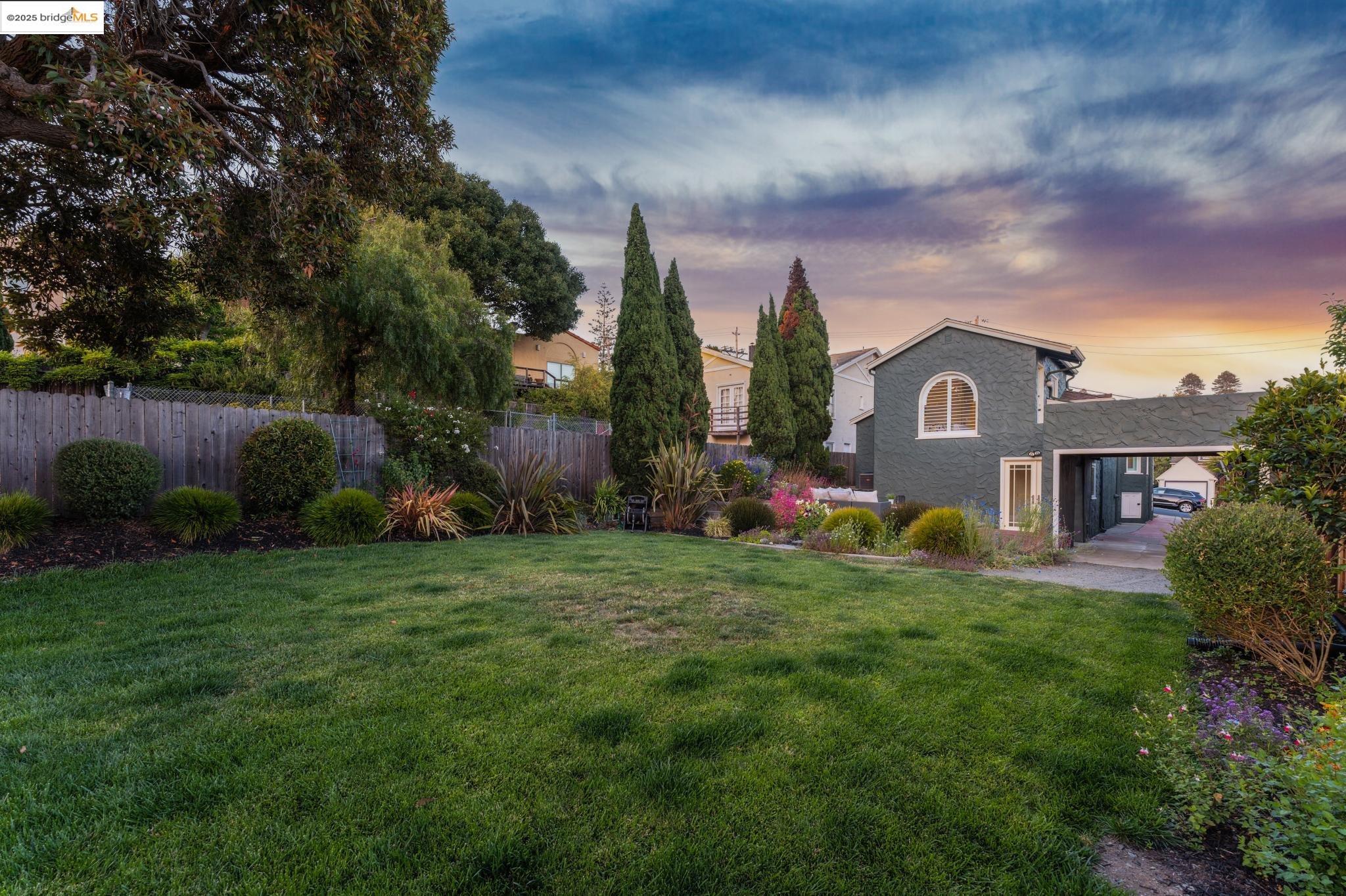 338 Berkeley Park Blvd