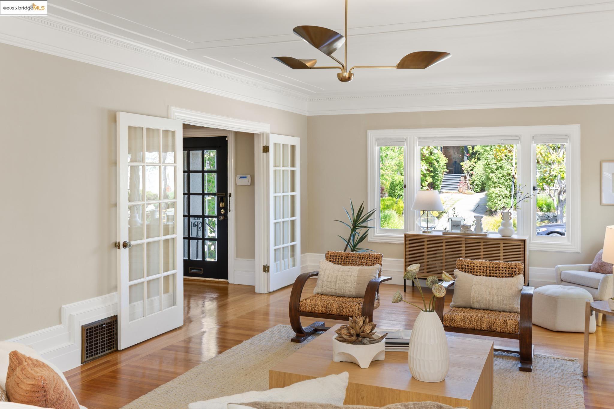 2946 Piedmont Ave