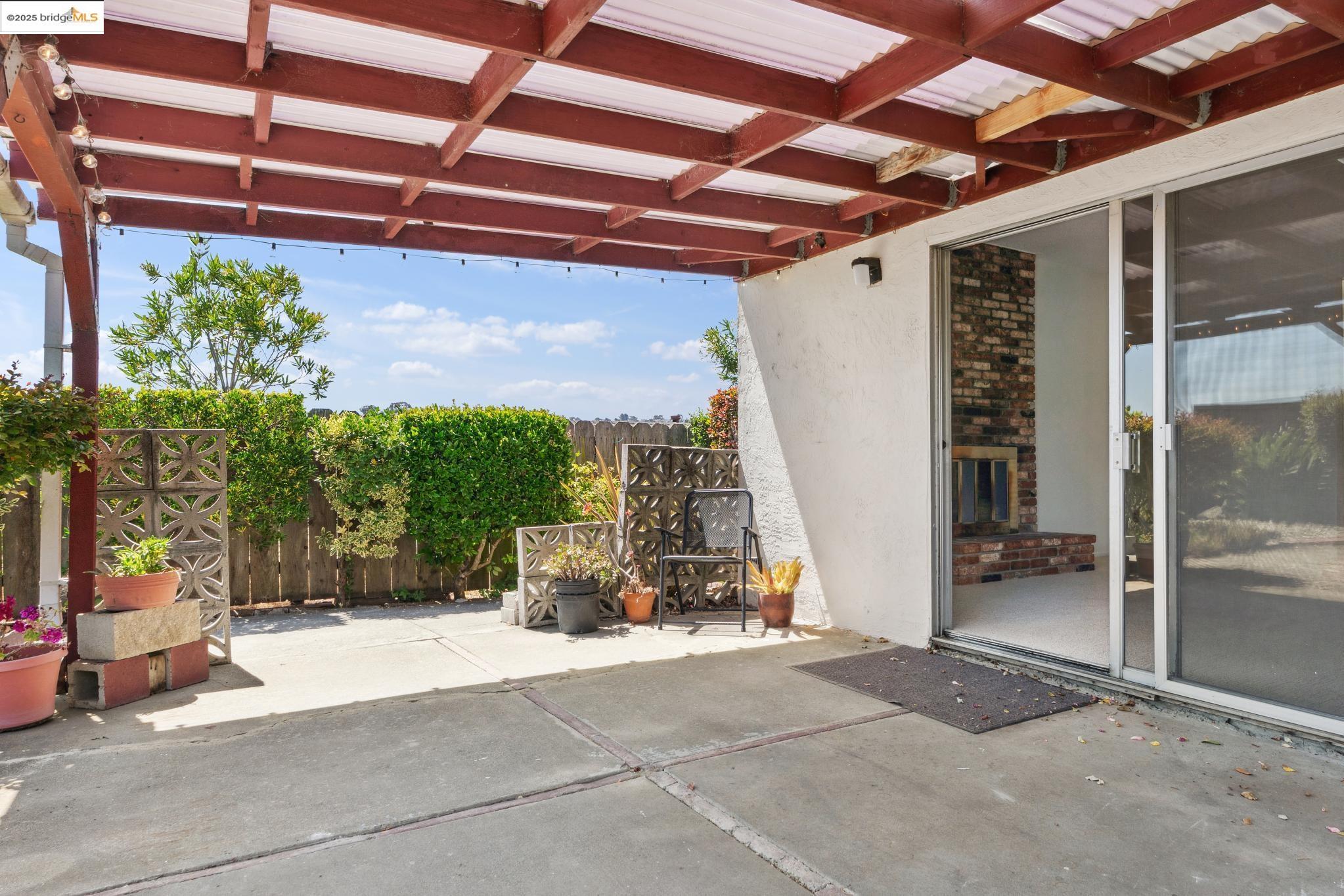 2424 Fisher Street
