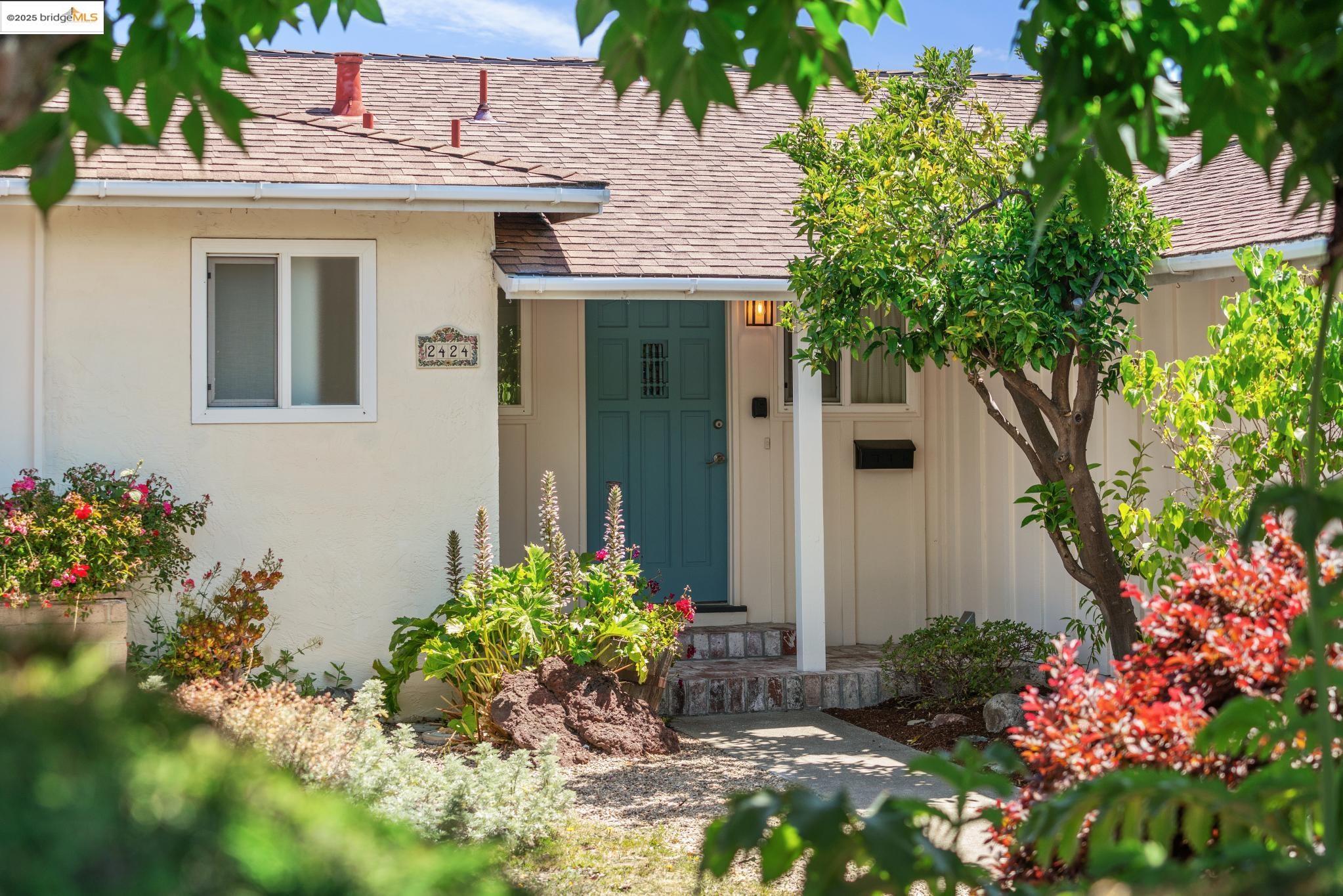 2424 Fisher Street