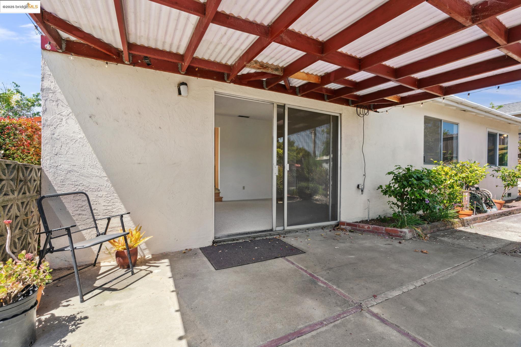 2424 Fisher Street
