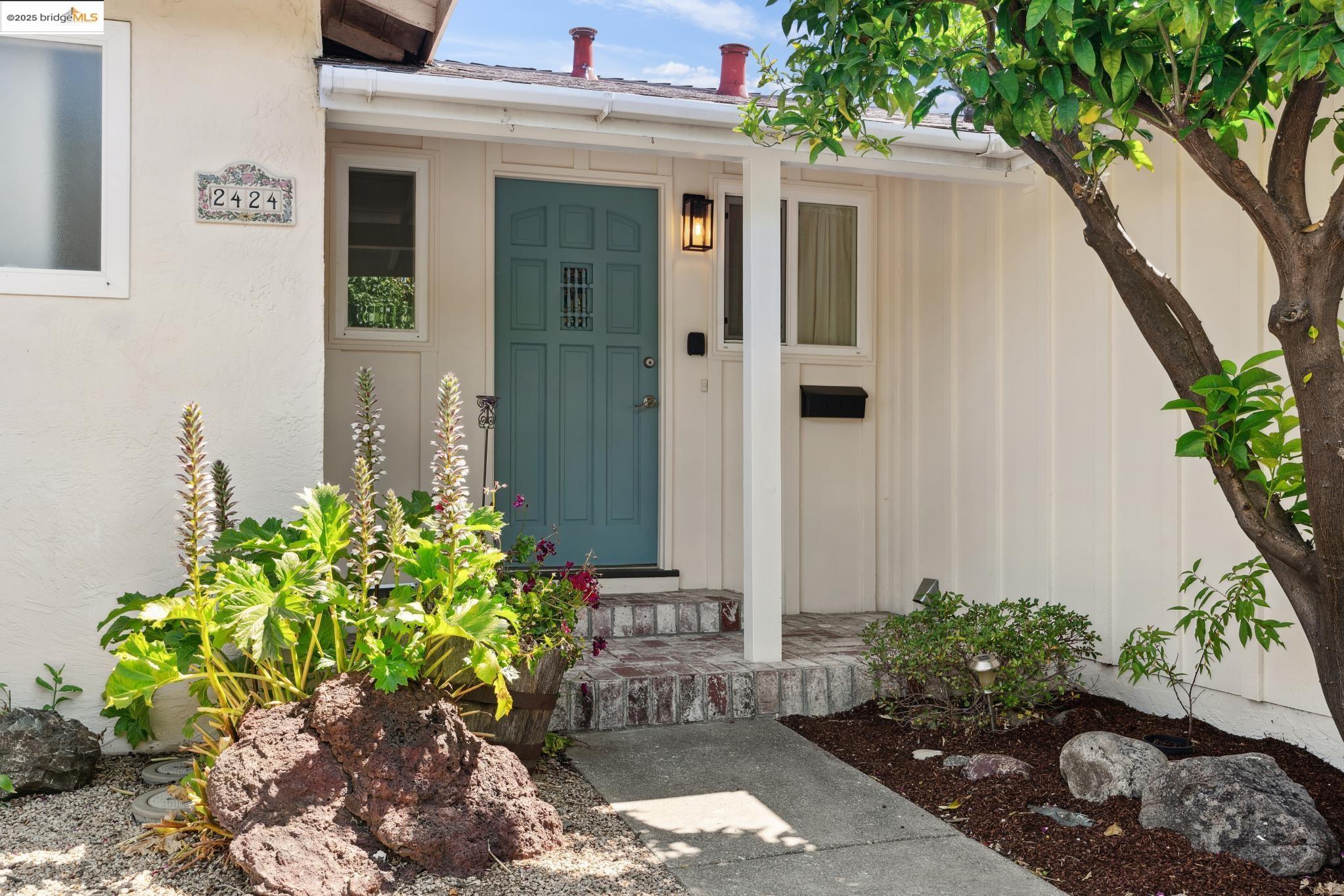 2424 Fisher Street