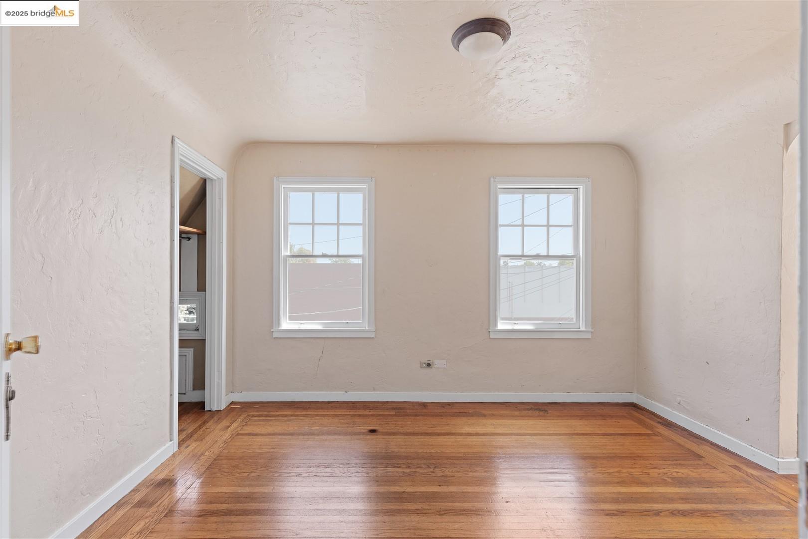 2441 Carleton Street