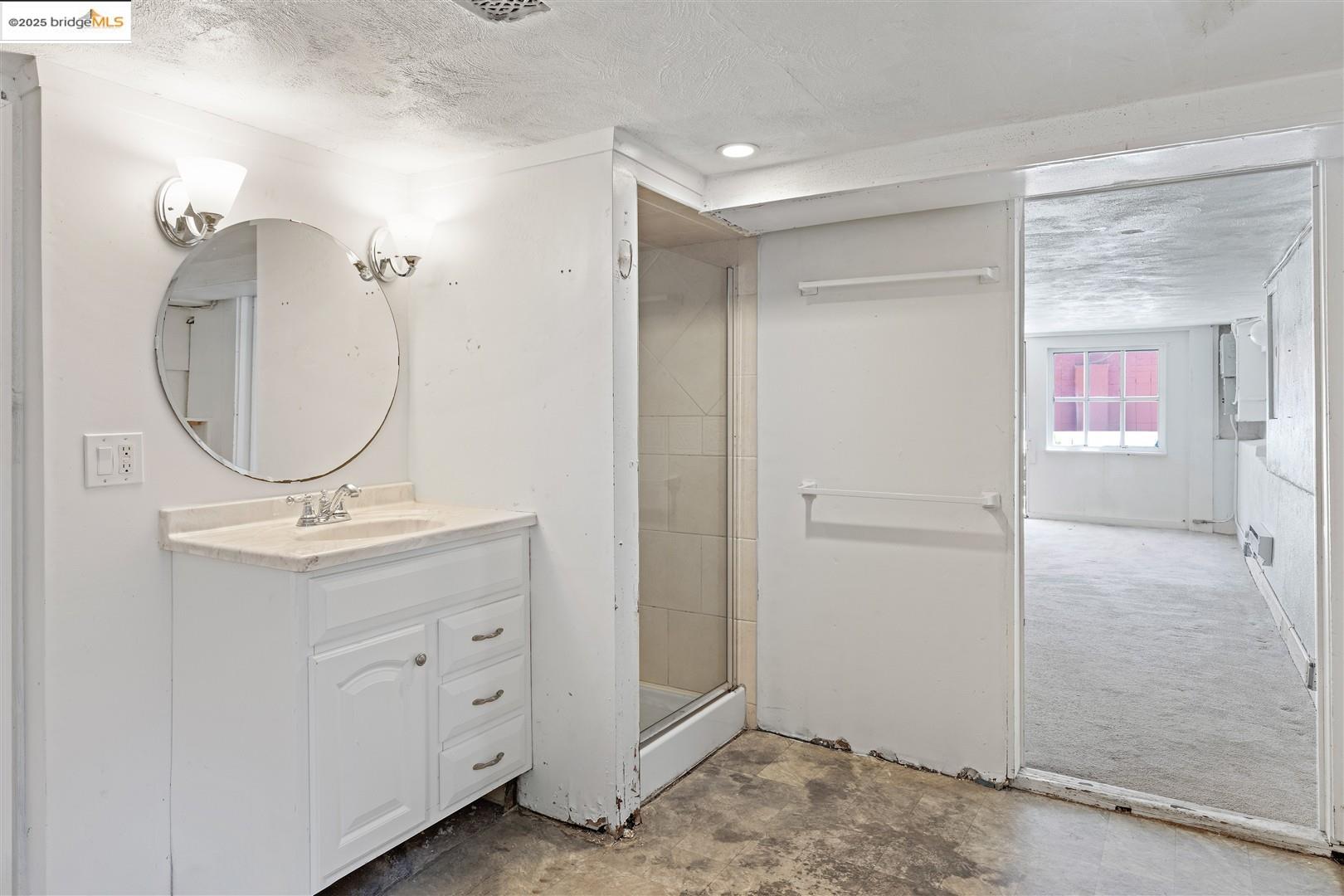 2441 Carleton Street