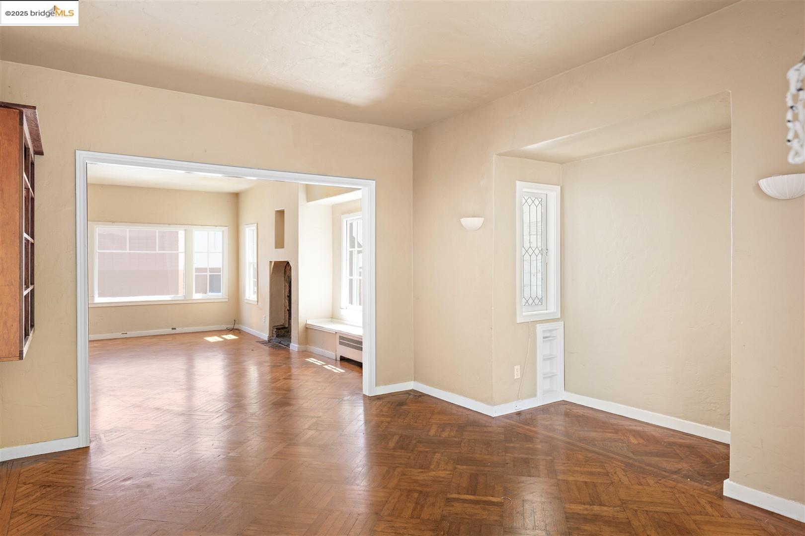 2441 Carleton Street