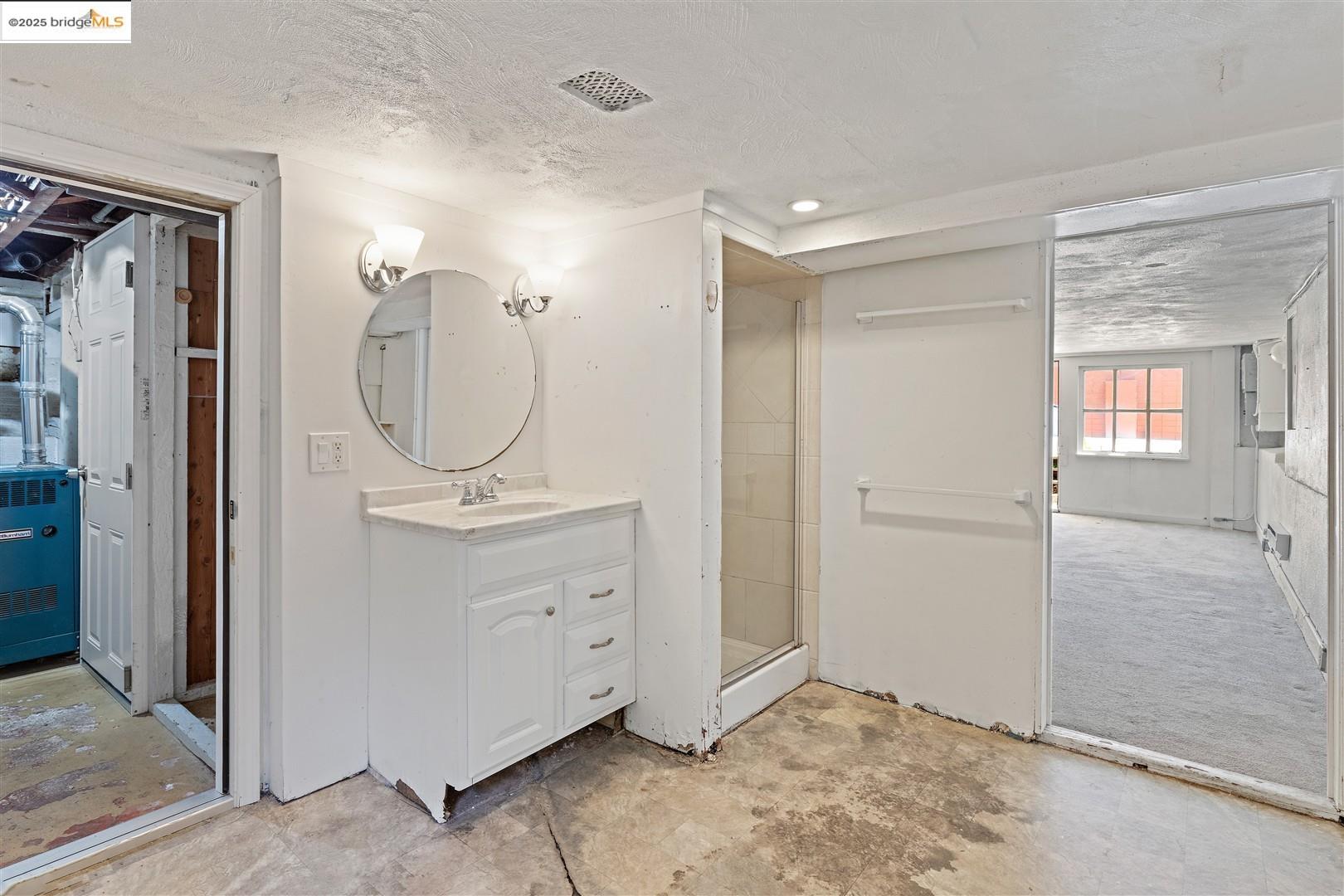 2441 Carleton Street