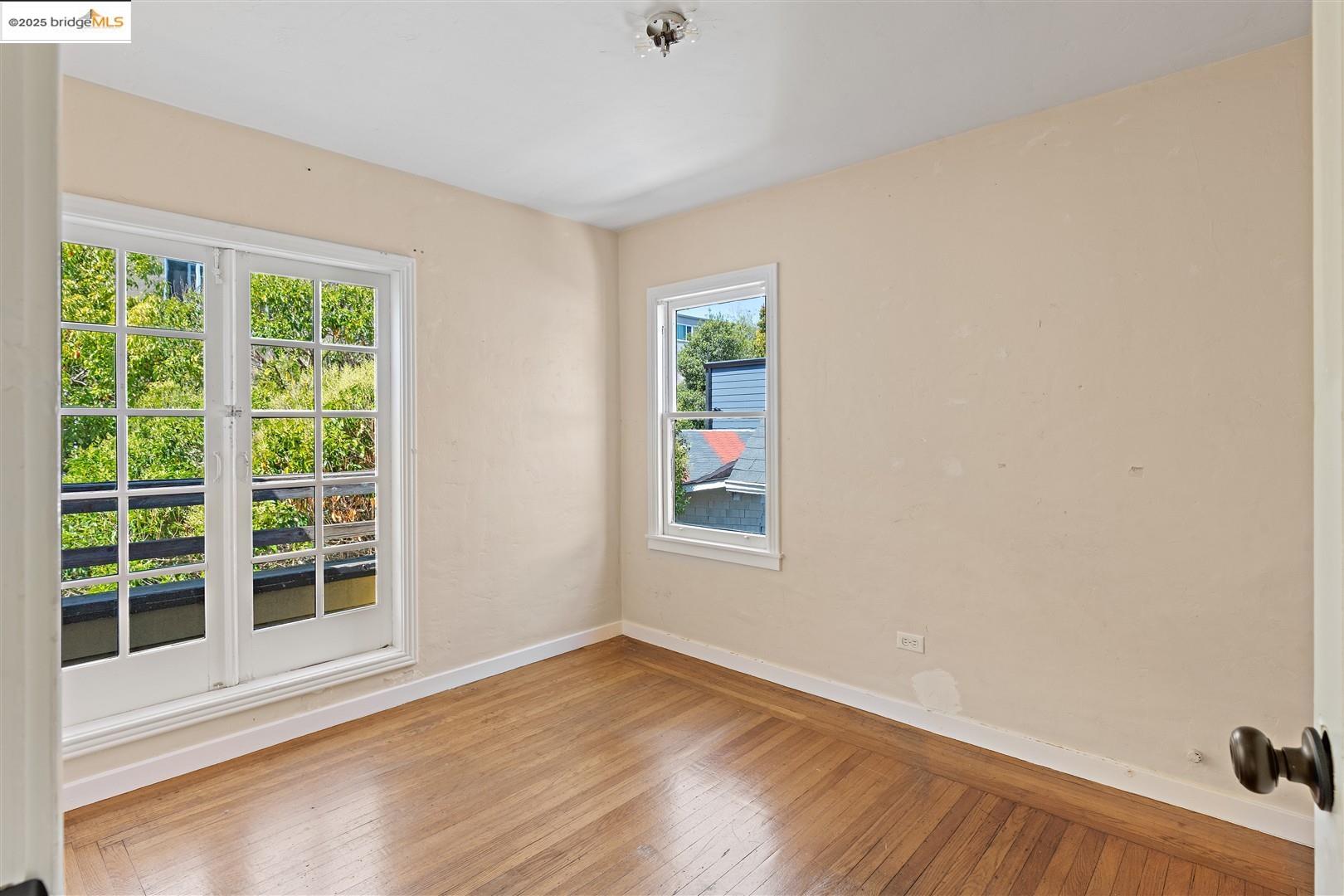 2441 Carleton Street