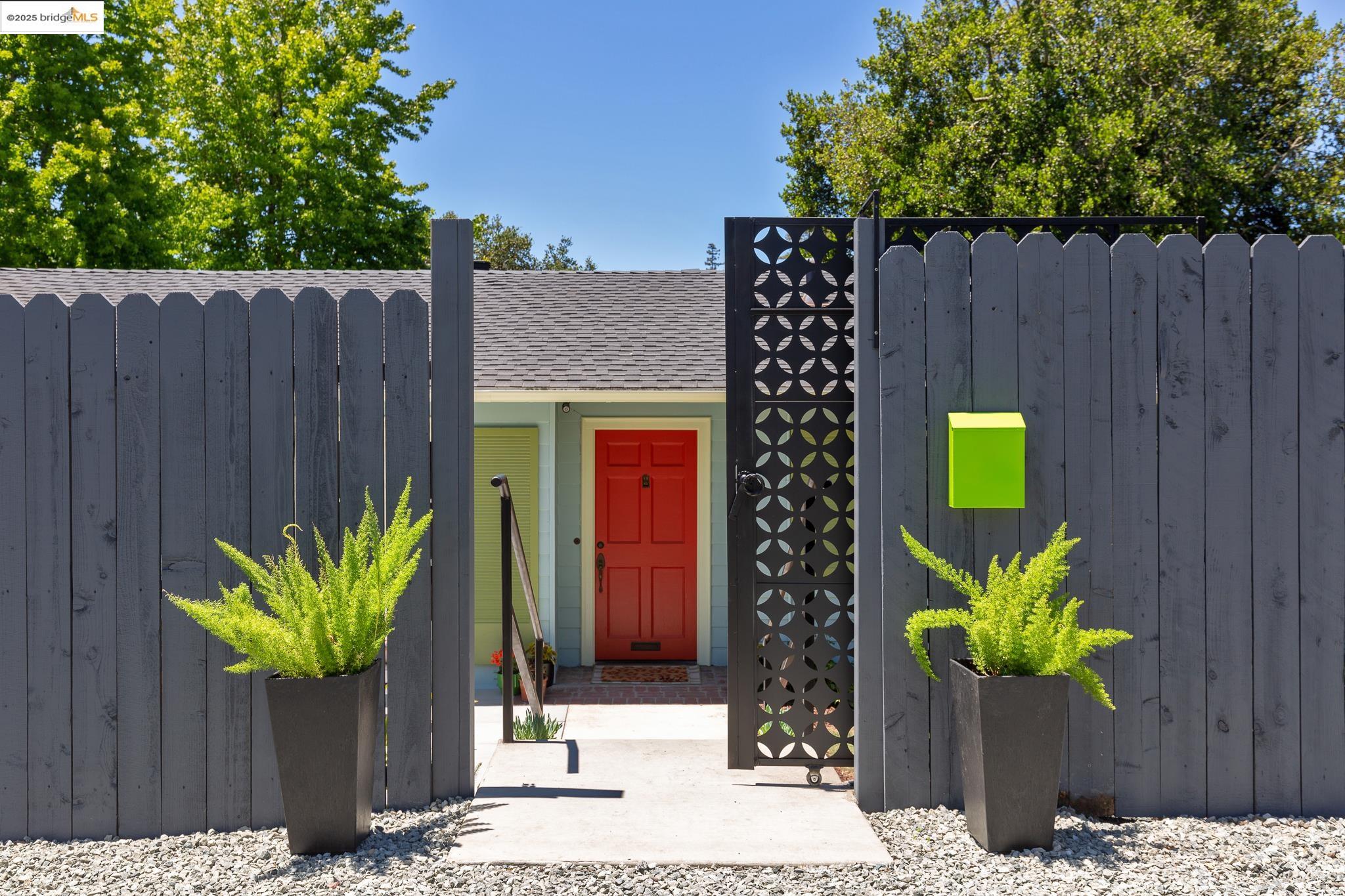 298 Grizzly Peak Blvd