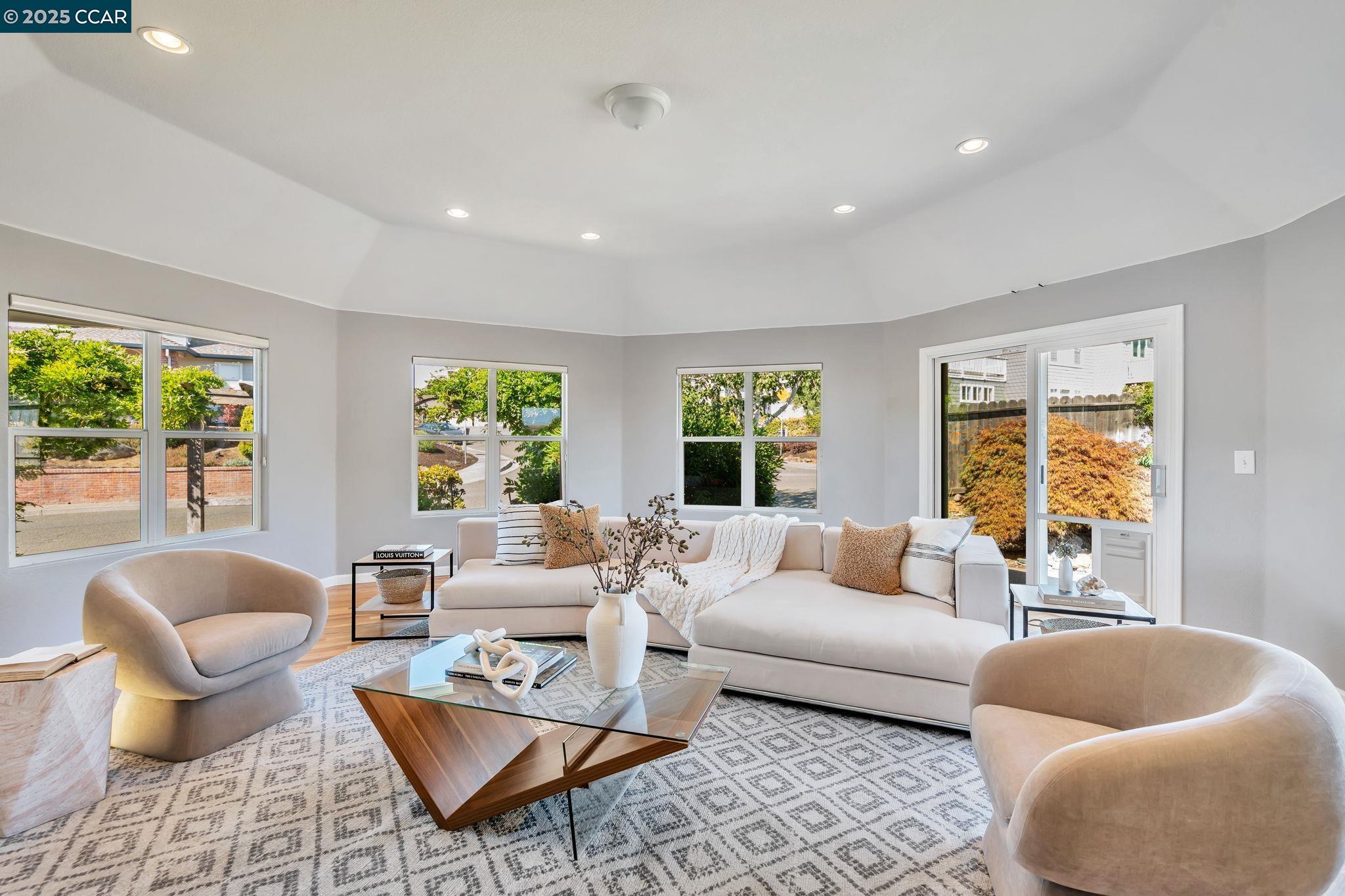 300 Saint Augustine Ct