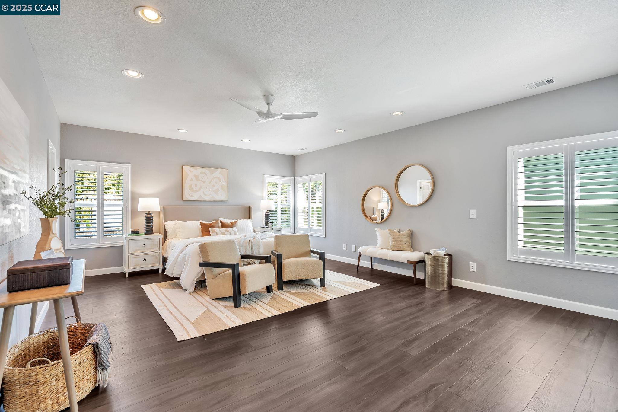 300 Saint Augustine Ct