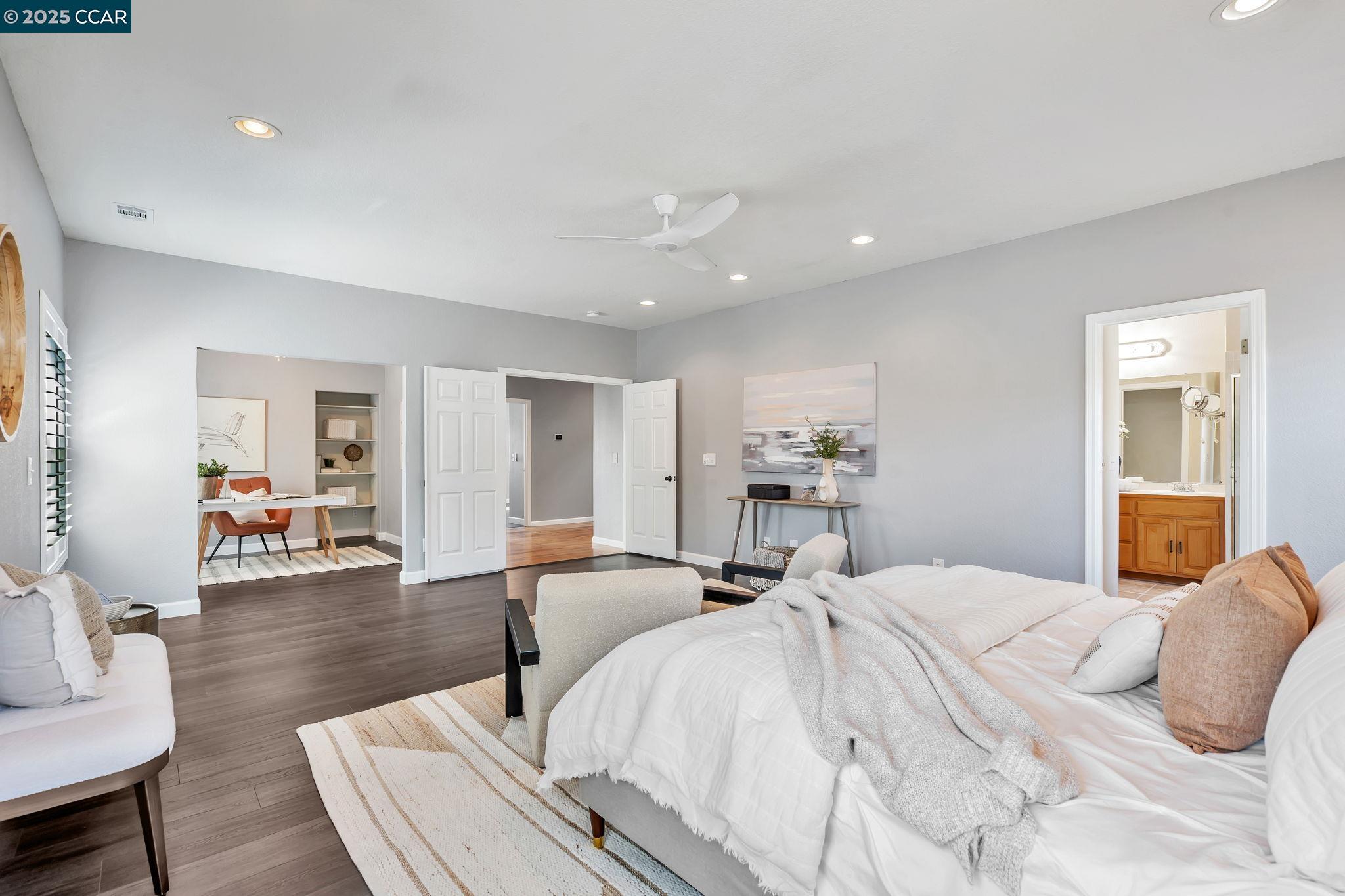 300 Saint Augustine Ct