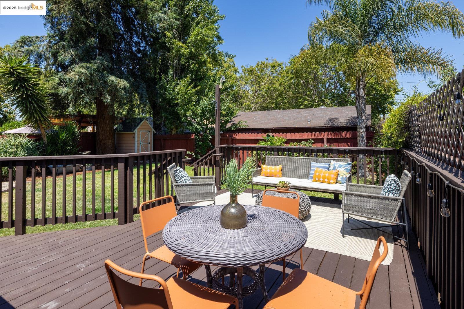 15728 Paseo Del Campo