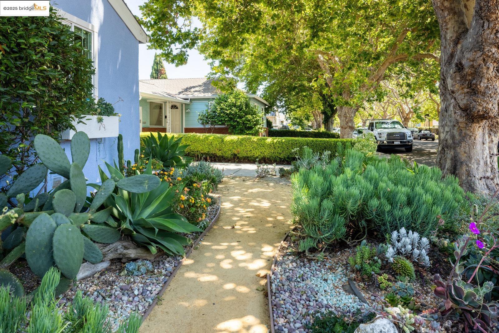 15728 Paseo Del Campo