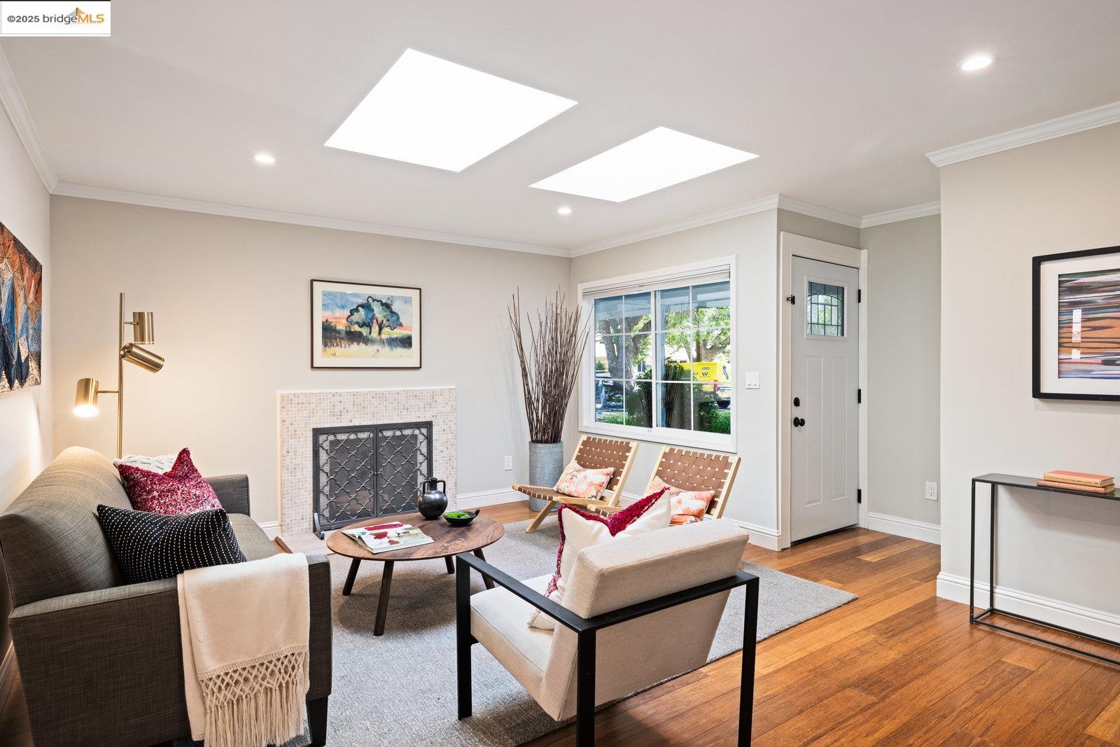 15728 Paseo Del Campo