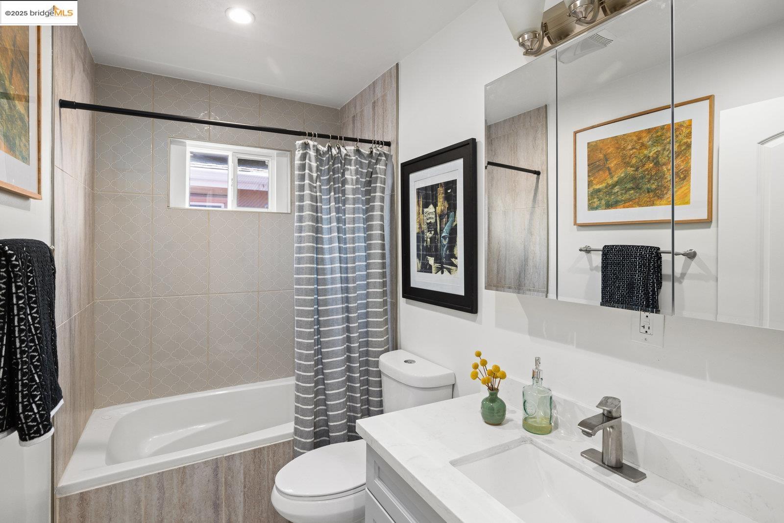 15728 Paseo Del Campo