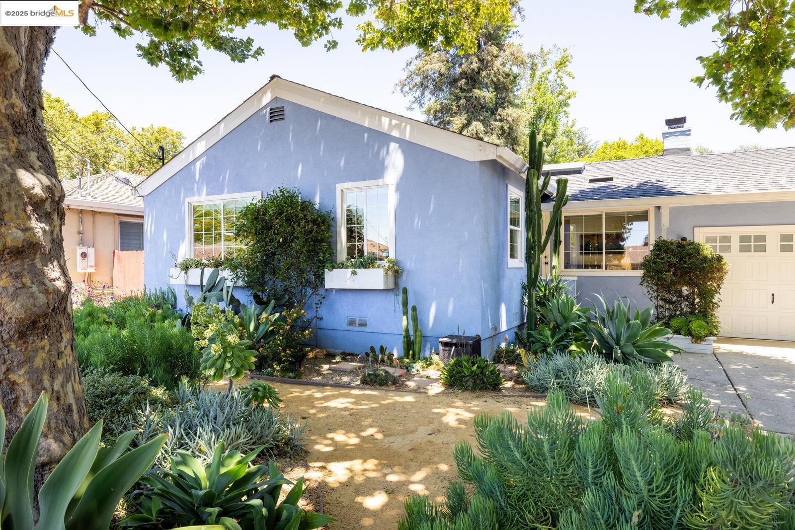 15728 Paseo Del Campo